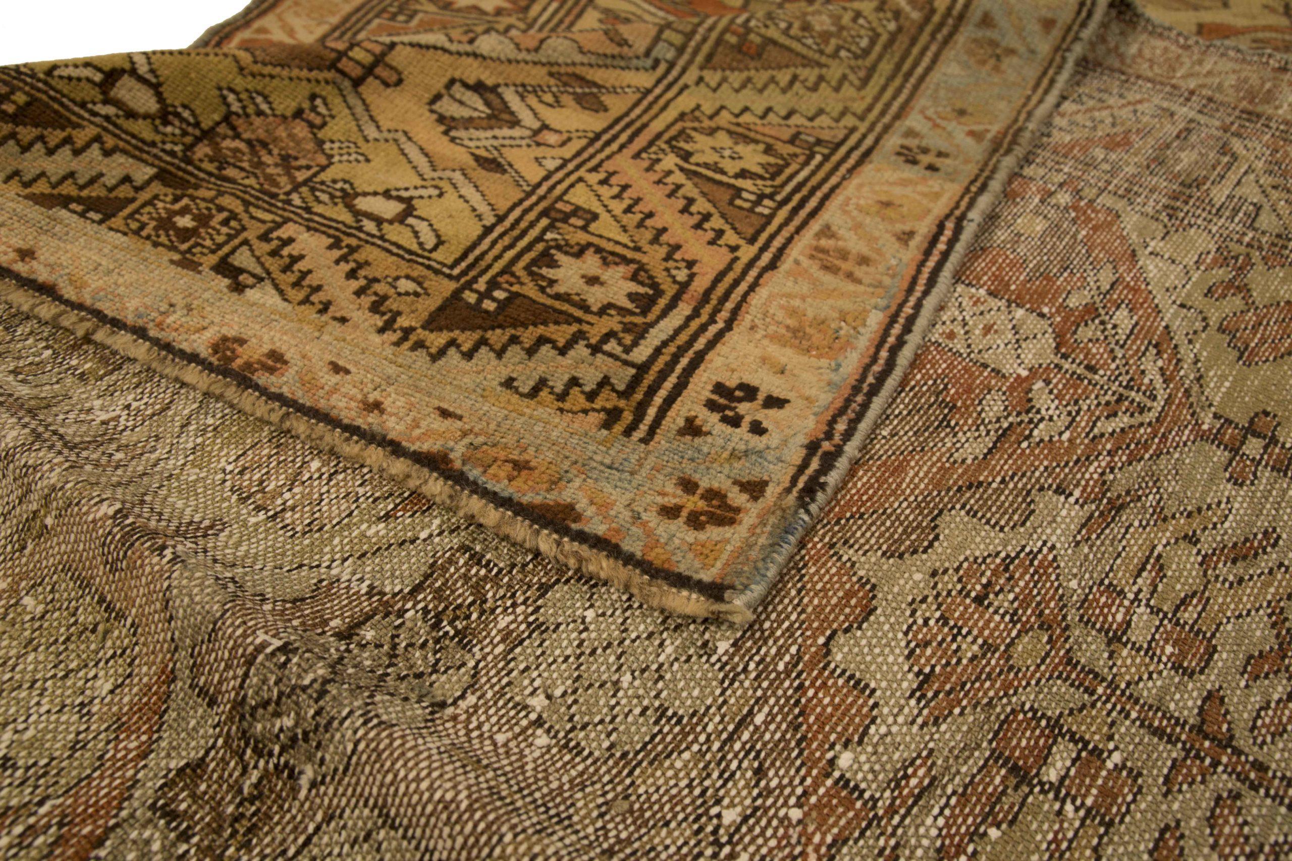 Persian Bakhtiari Area Rugs - 16353 In condizioni ottime in vendita a Dallas, TX