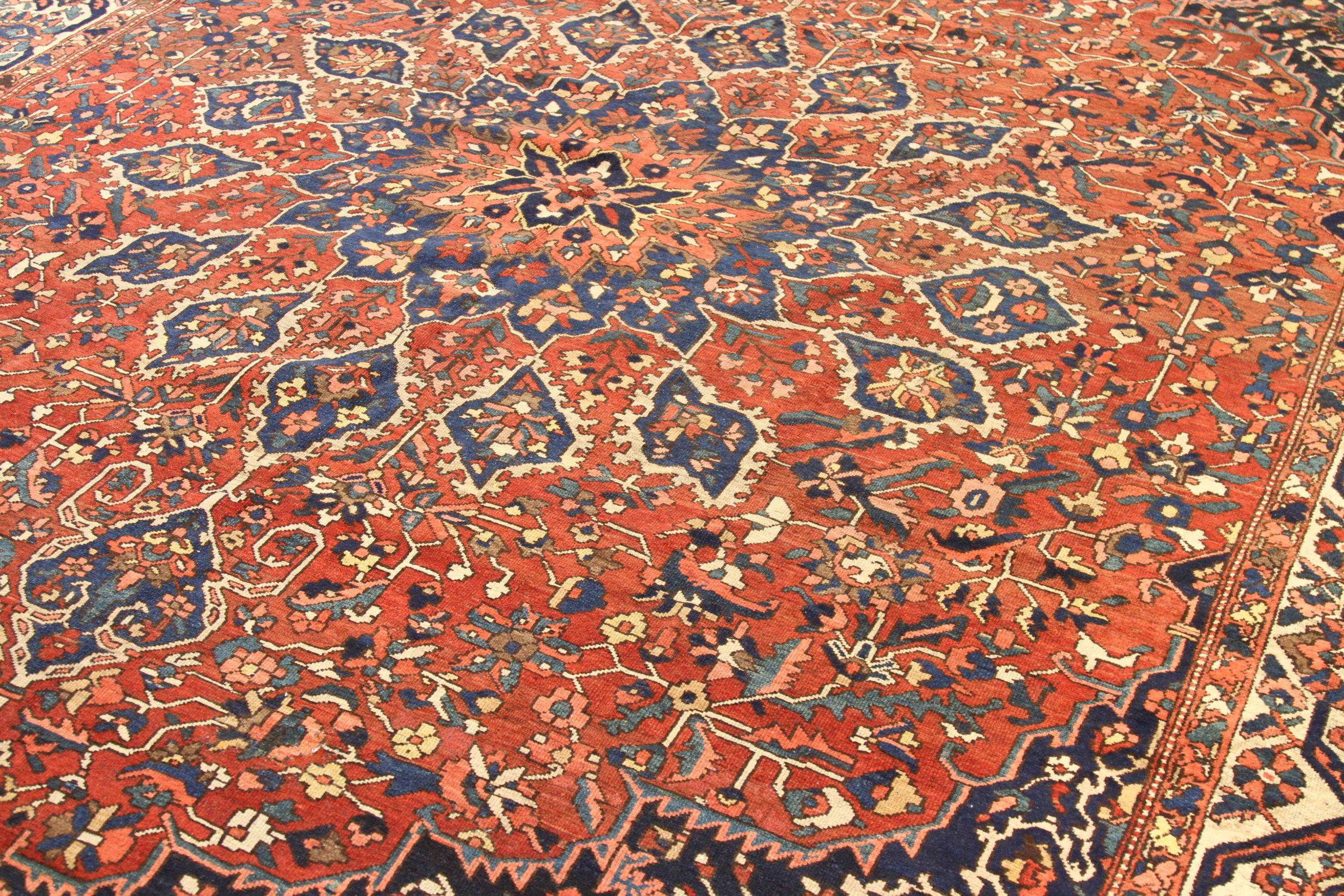 Persische Bakhtiari-Teppiche Circa 1910 - Wolle Schwarz Elfenbein Rot 71184 (Asiatisch) im Angebot