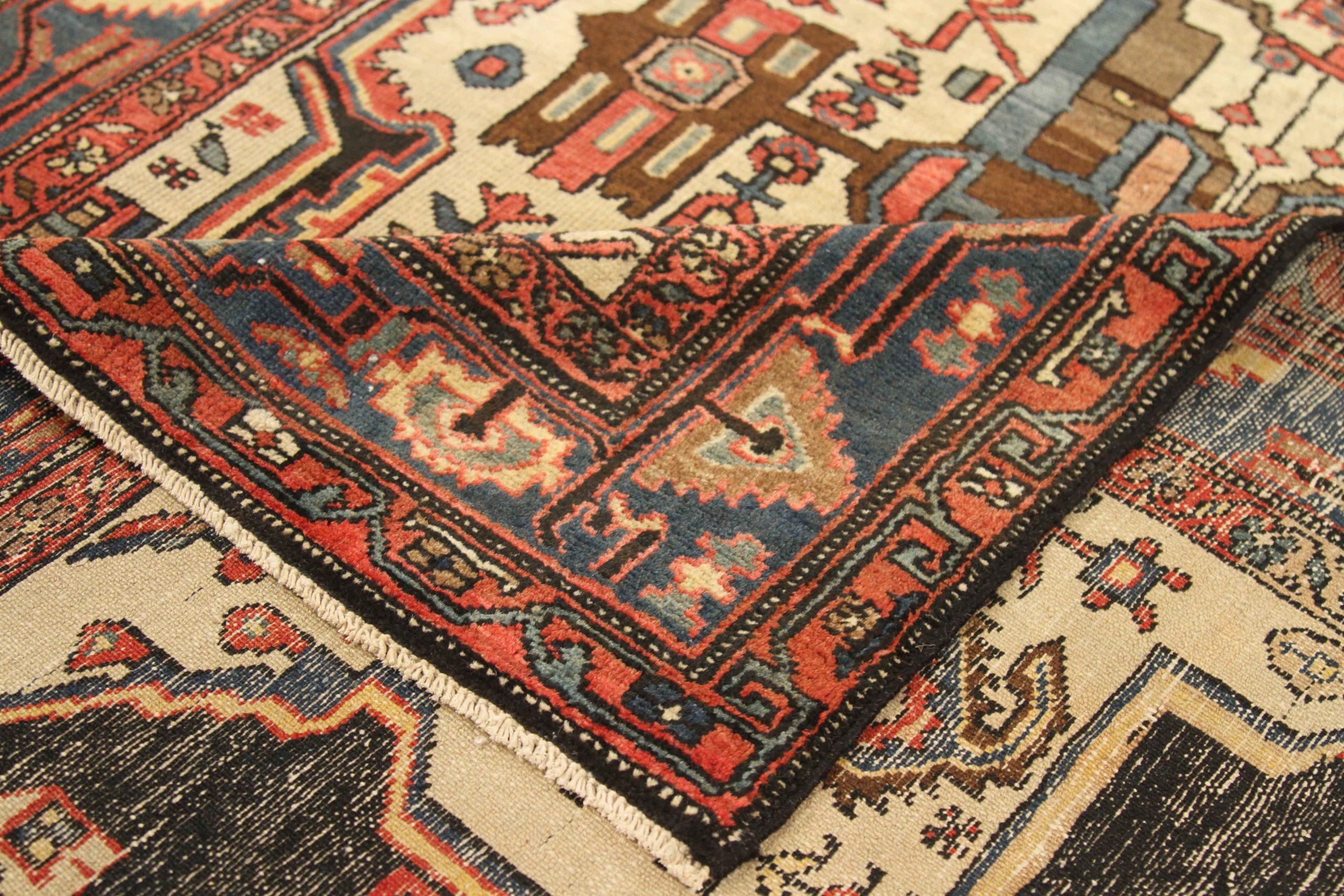 Asian Persian Bakhtiari Area Rugs - 11141 For Sale