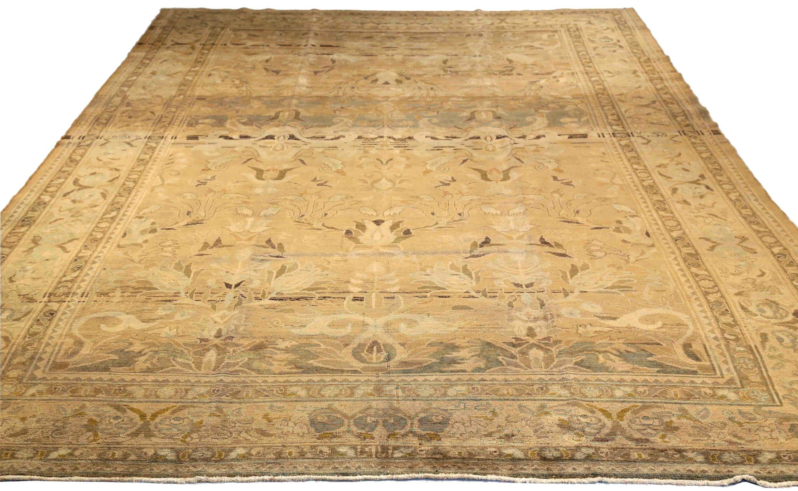 Scopri l'eleganza dei tappeti persiani Bakhtiari. Progettato con una meticolosa attenzione ai dettagli, questo design esclusivo è perfetto per valorizzare il tuo spazio.