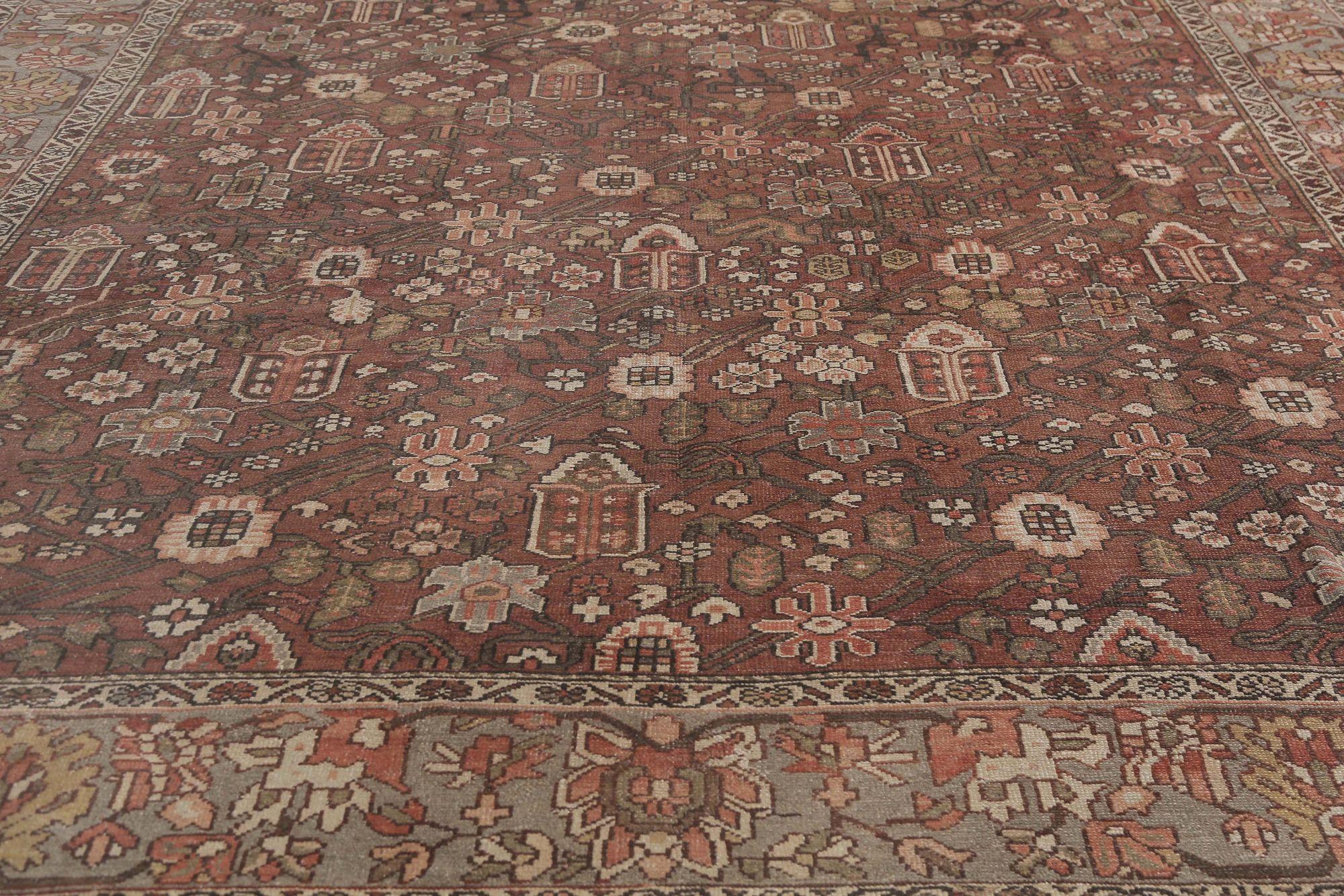 Entdecken Sie die Eleganz der persischen Bachtiari mit Teppichen aus der Zeit um 1910. Dieses exklusive Design aus Wolle und braunem Terrakotta ist perfekt, um Ihren Raum zu verschönern.