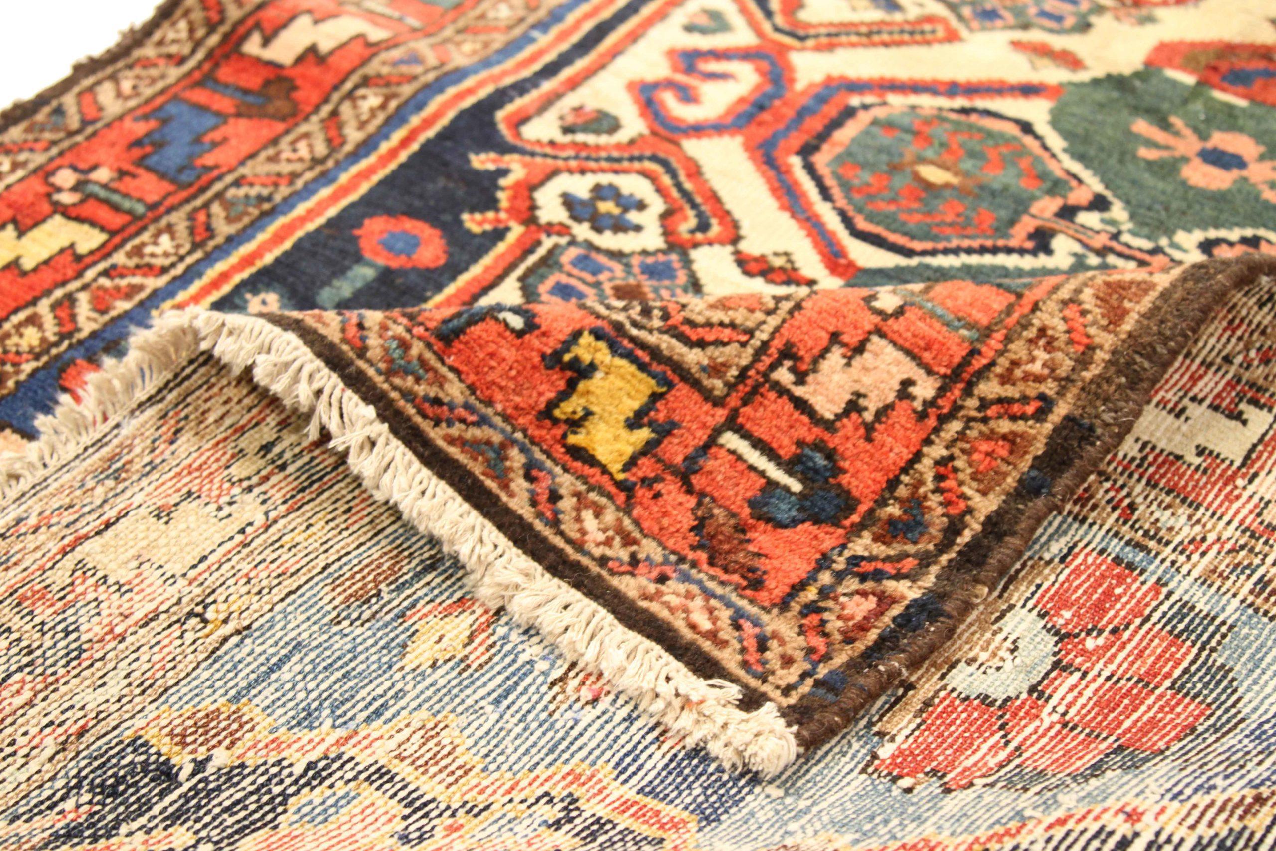 Tapis de couloir persan Bakhtiari - Laine ivoire bleu clair 10405 Excellent état - En vente à Dallas, TX
