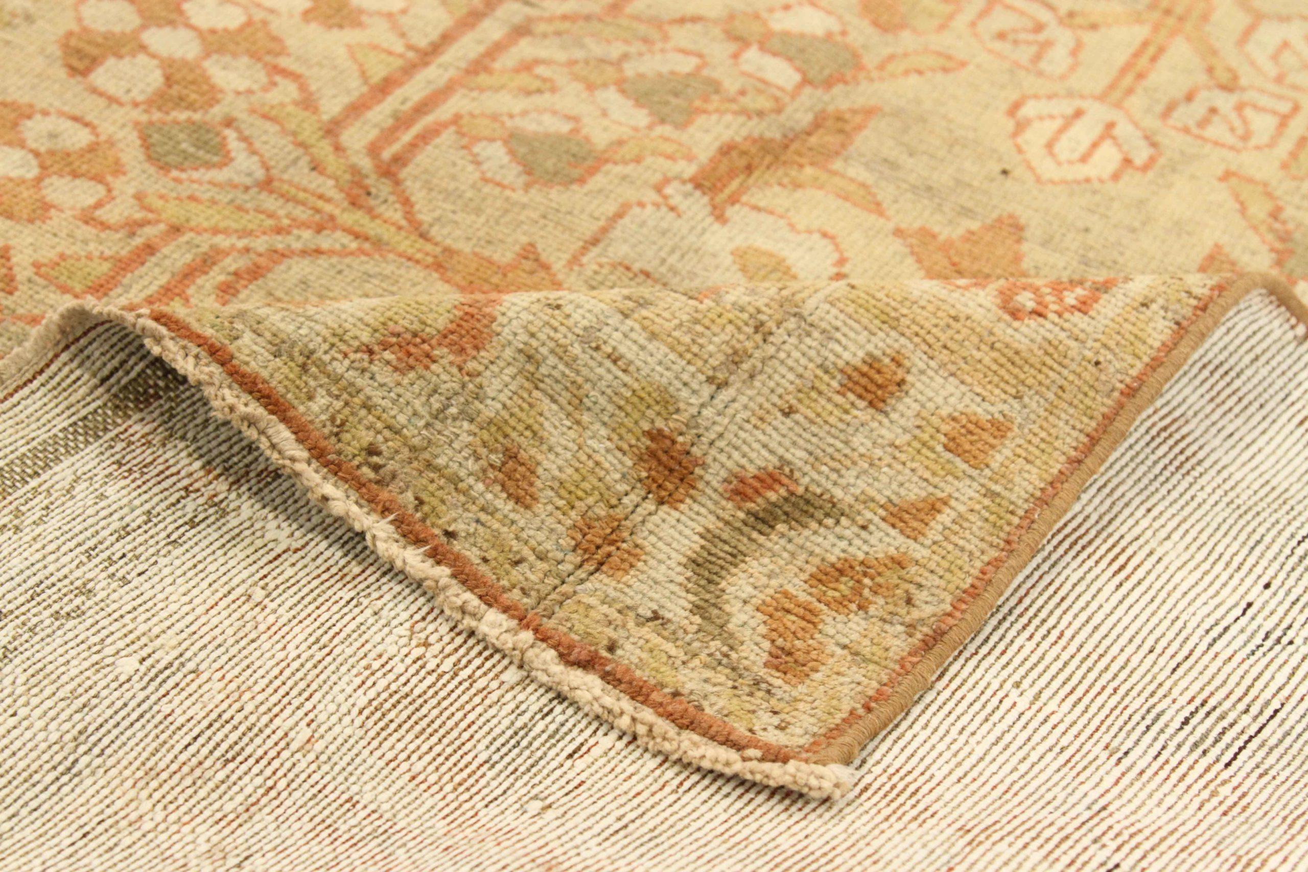 Asian Persian Bakhtiari Small Rug - Wool Brown Ivory Pink Design - 75561 For Sale