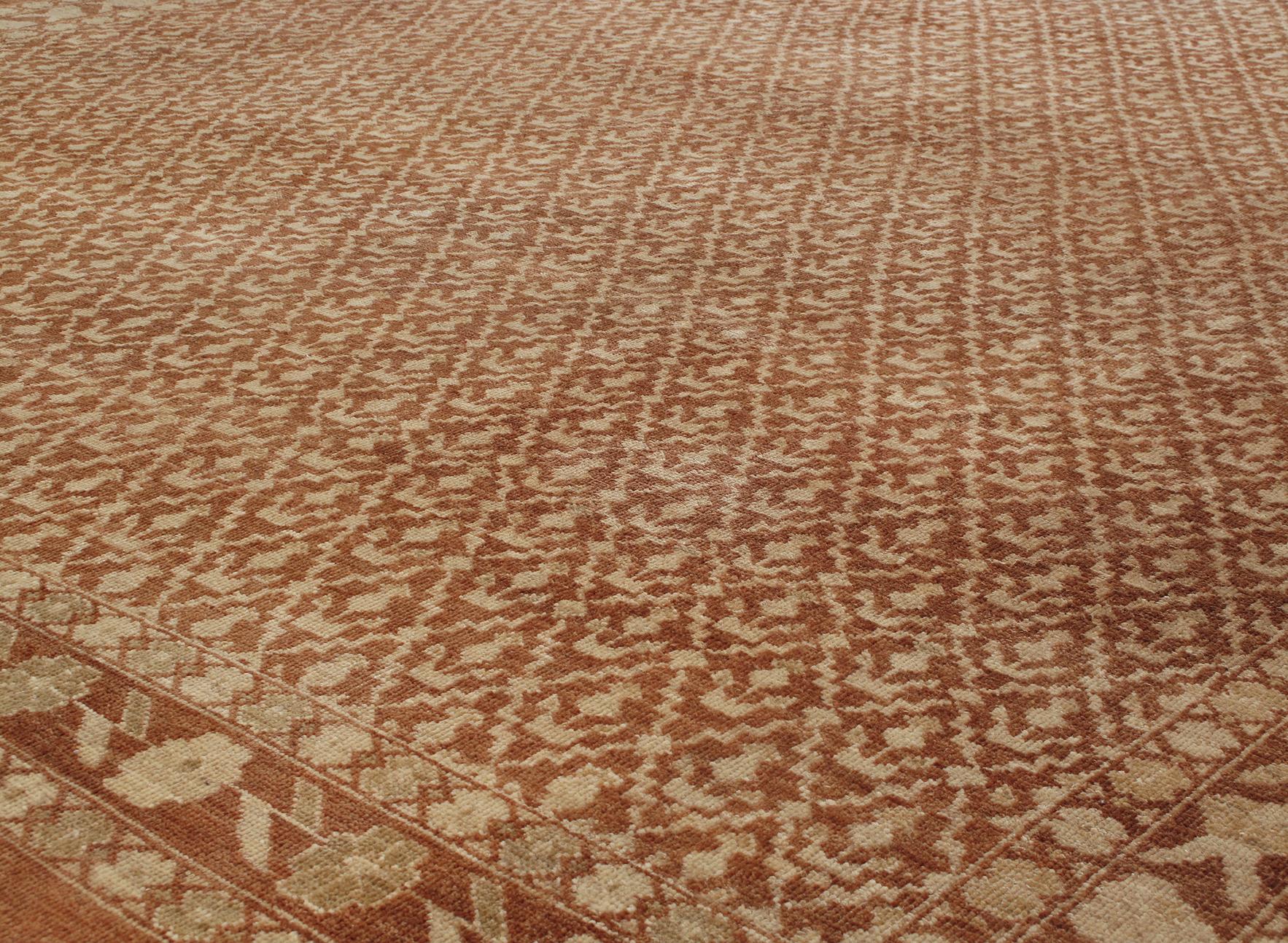 This Bakshaish rug is styled after the rare and collectible antique Camelhair Bakshaish rugs that were produced in the 19th century and earlier. Due to their limited availability, NASIRI revived the ancient dyeing and weaving techniques that had