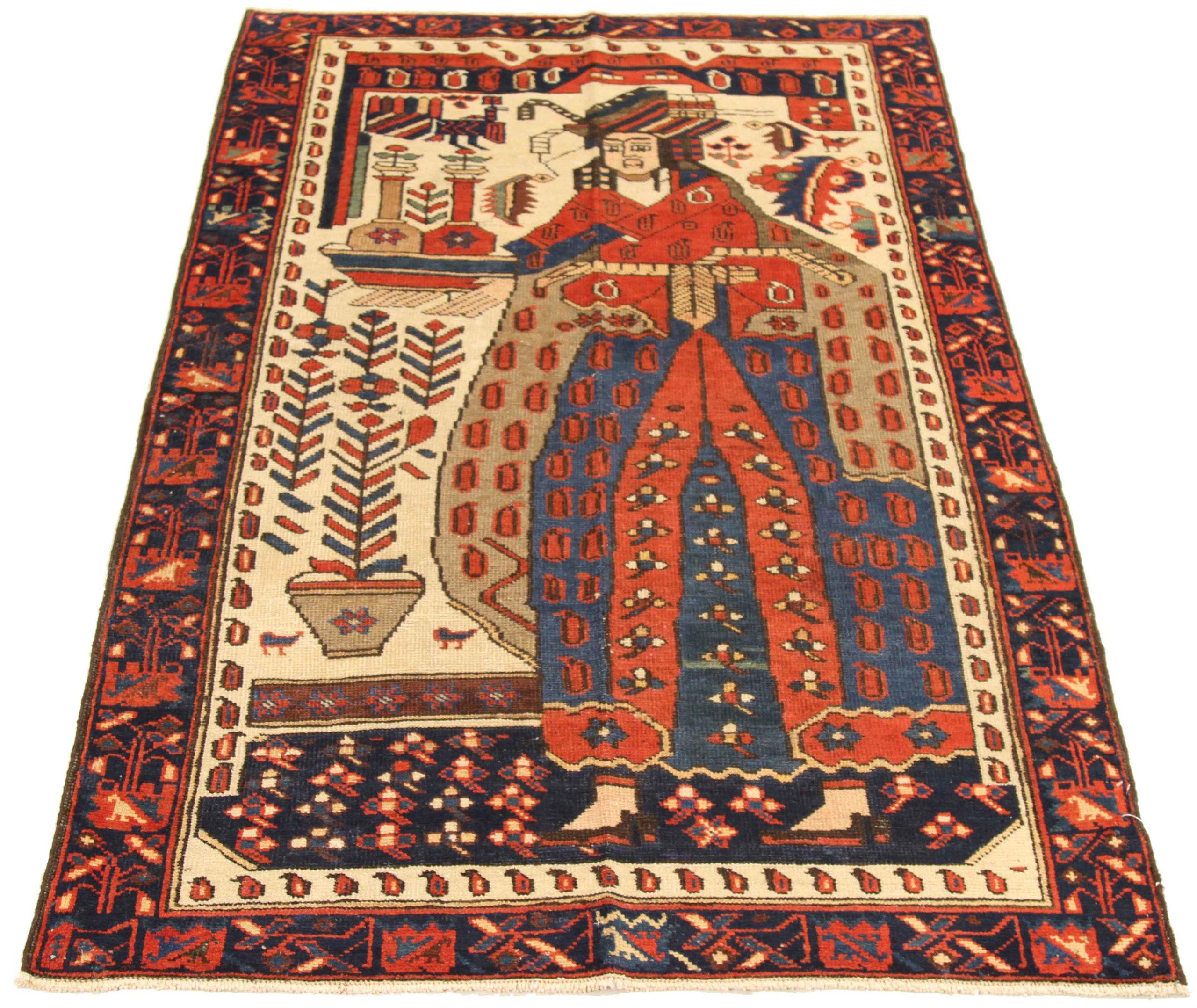 Scopri l'eleganza dei tappeti persiani Balouch, caratterizzati da tappeti d'area CIRCA 1880. Progettato con una meticolosa attenzione ai dettagli, questo design esclusivo è perfetto per valorizzare il tuo spazio.