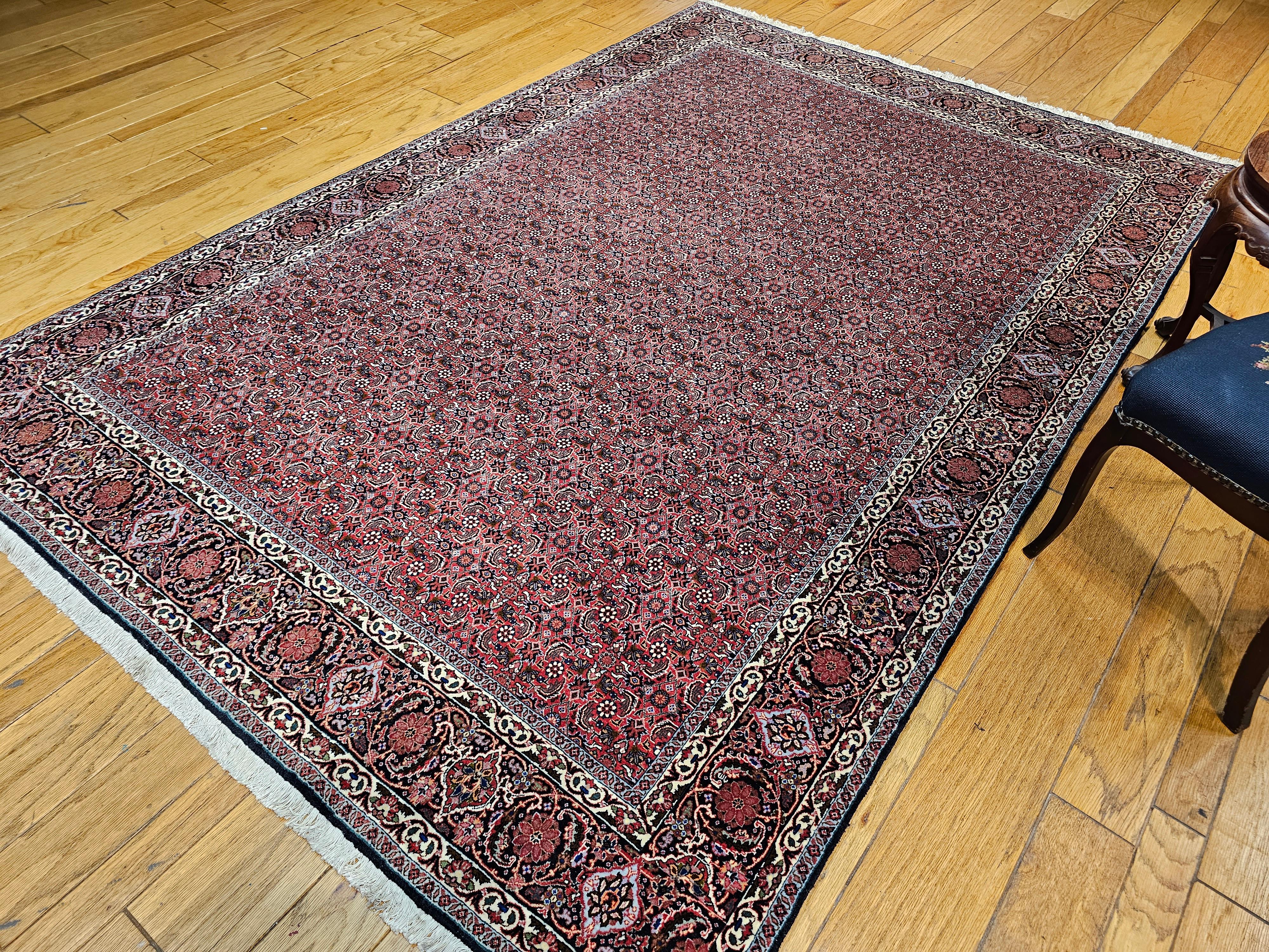 Persischer Bidjar in Allover Herati mit geometrischem Muster in Dunkelrot, Marineblau und Elfenbein im Angebot 7