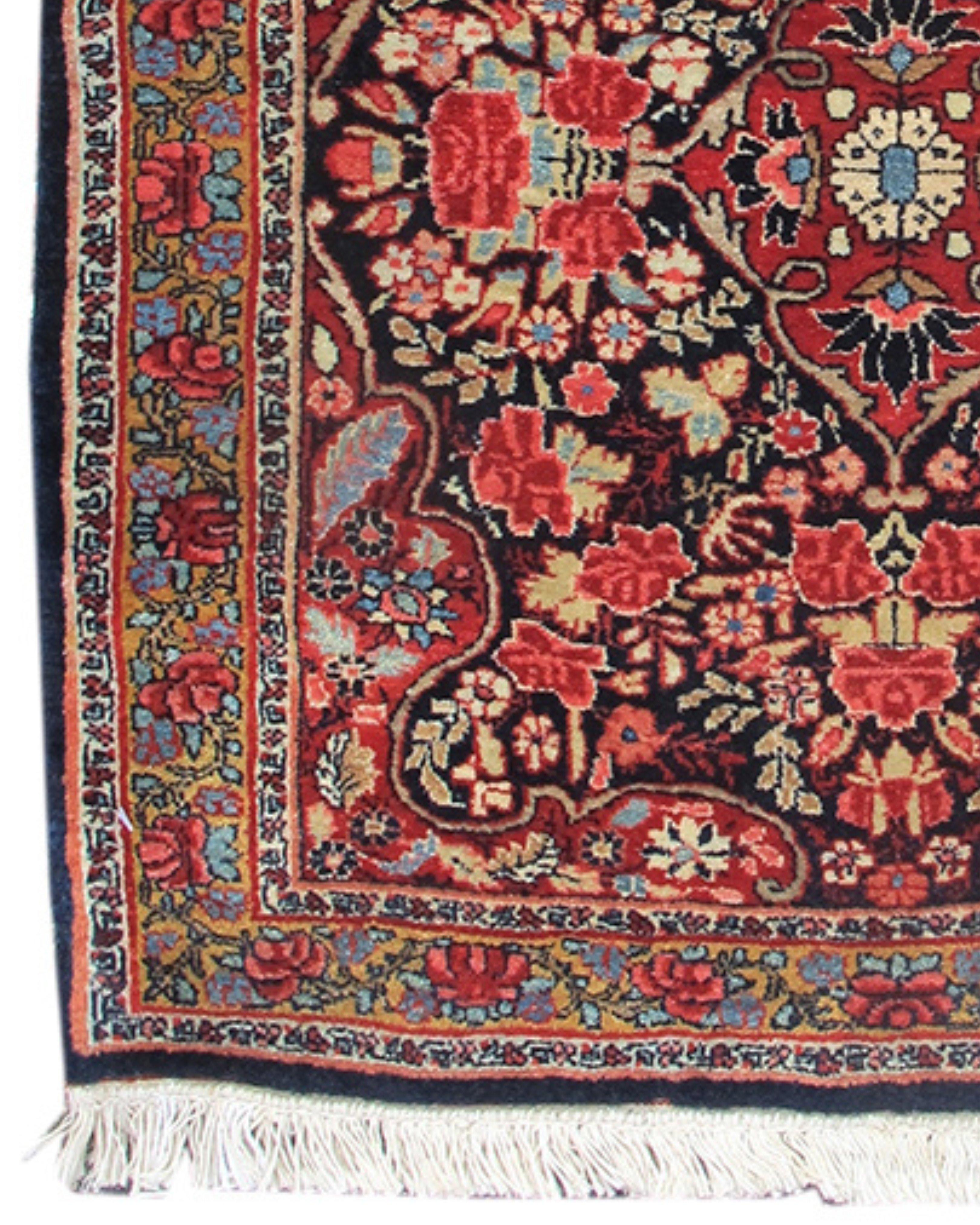 Persian Bidjar Mat Rug, 20th Century For Sale 1