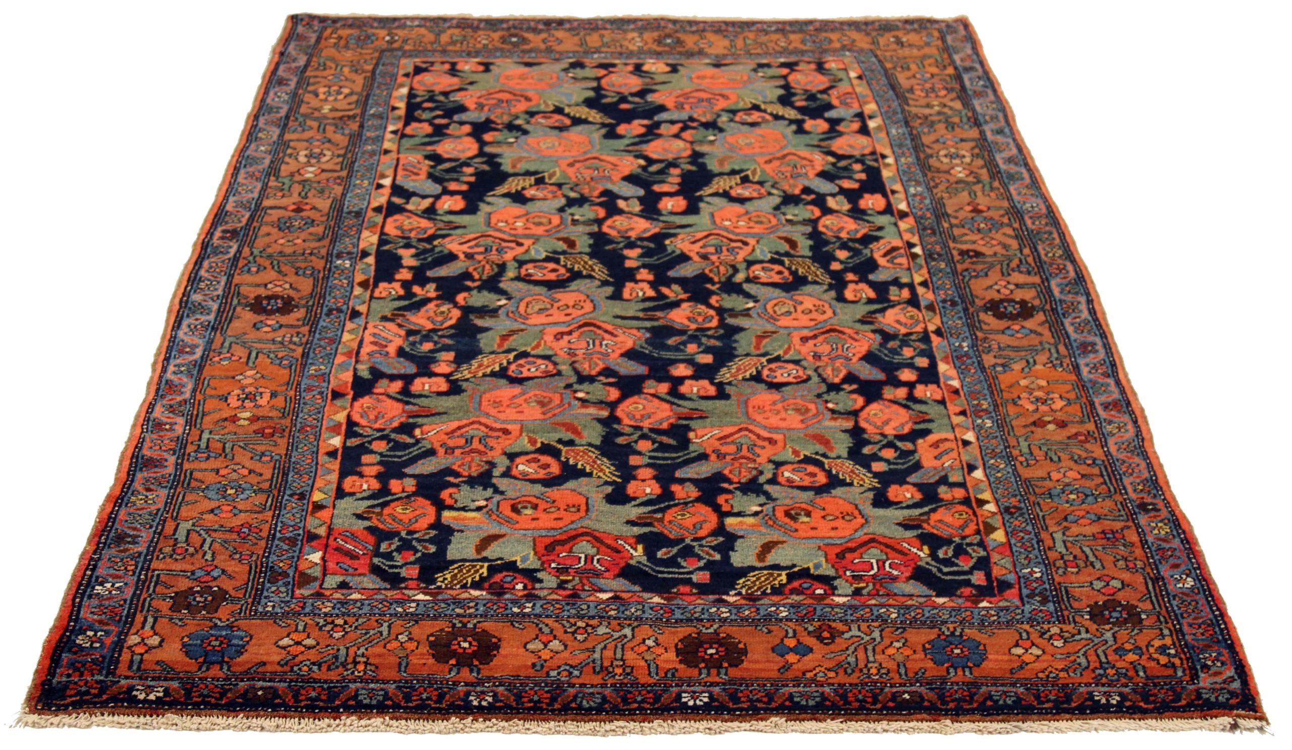 Scopri l'eleganza dei tappeti persiani Bijar, caratterizzati da un'area CIRCA del 1880. Progettato con una meticolosa attenzione ai dettagli, questo design esclusivo è perfetto per valorizzare il tuo spazio.