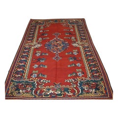 Kilim persiano della regione del Bijar con disegno floreale di influenza francese