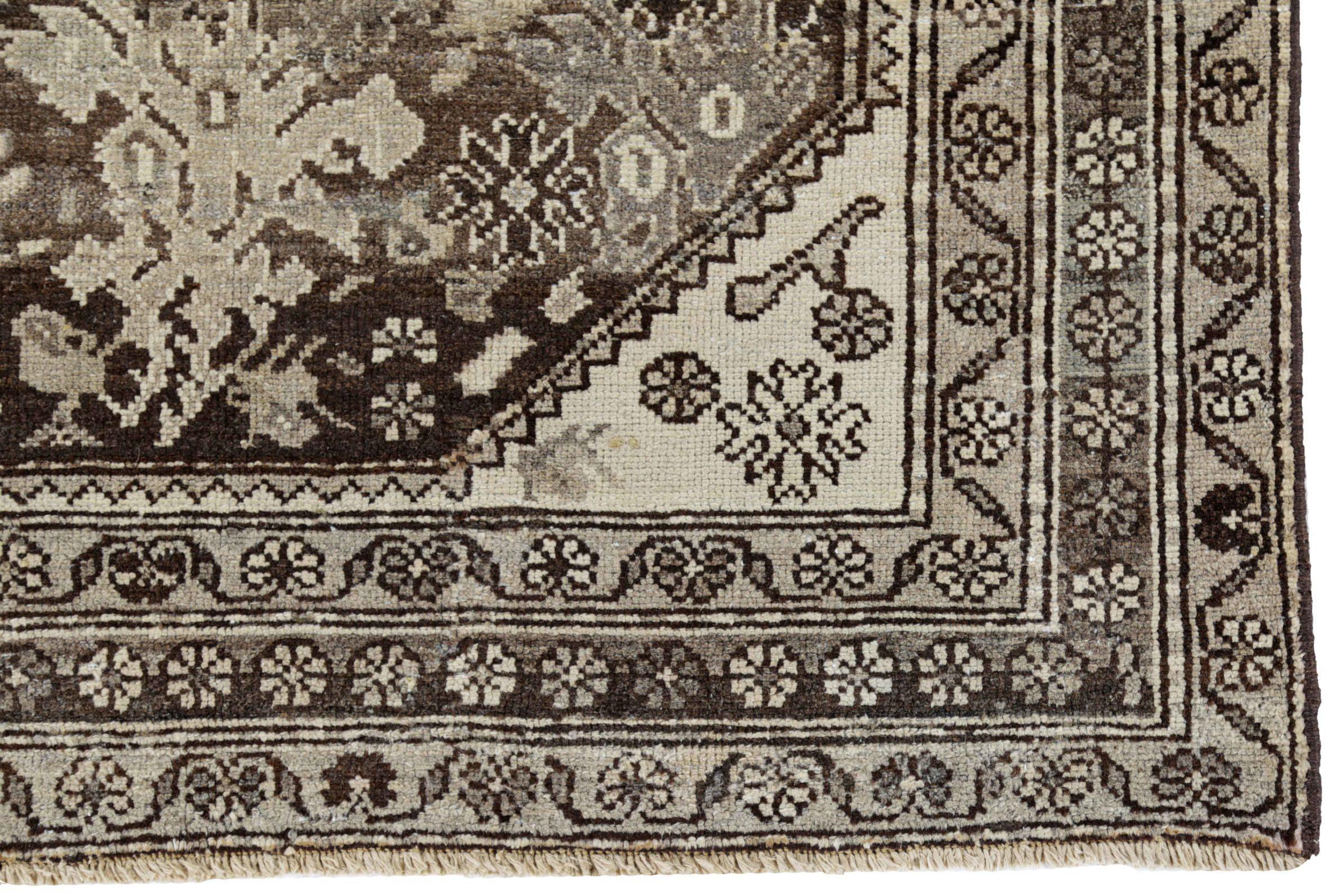 Persian Bijar Runner Rug Circa 1910 - Wool Brown Ivory Design - 91283 In Excellent Condition For Sale In Dallas, TX