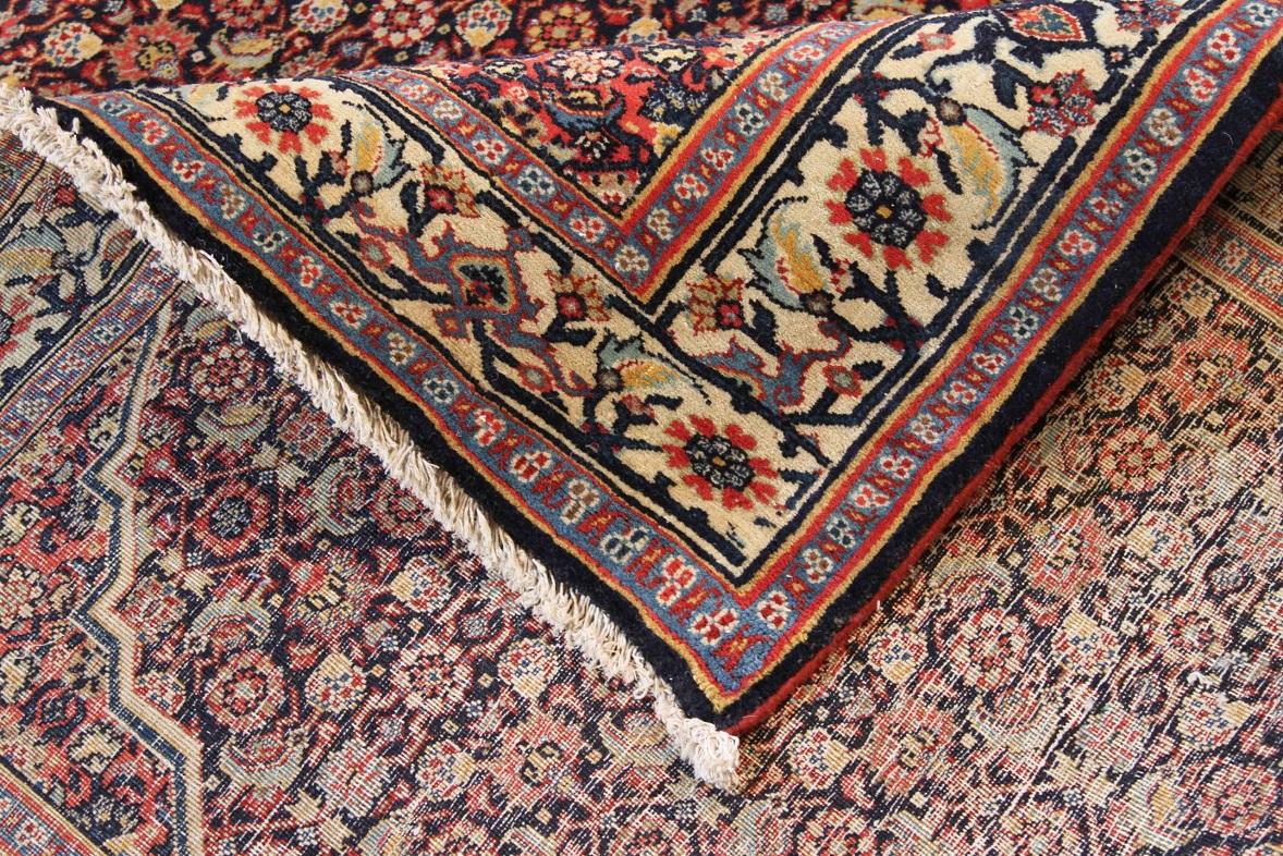 Tapis de course persan Bijar Circa 1910 - Laine Ivoire Bleu marine Rouge 70602 Excellent état - En vente à Dallas, TX