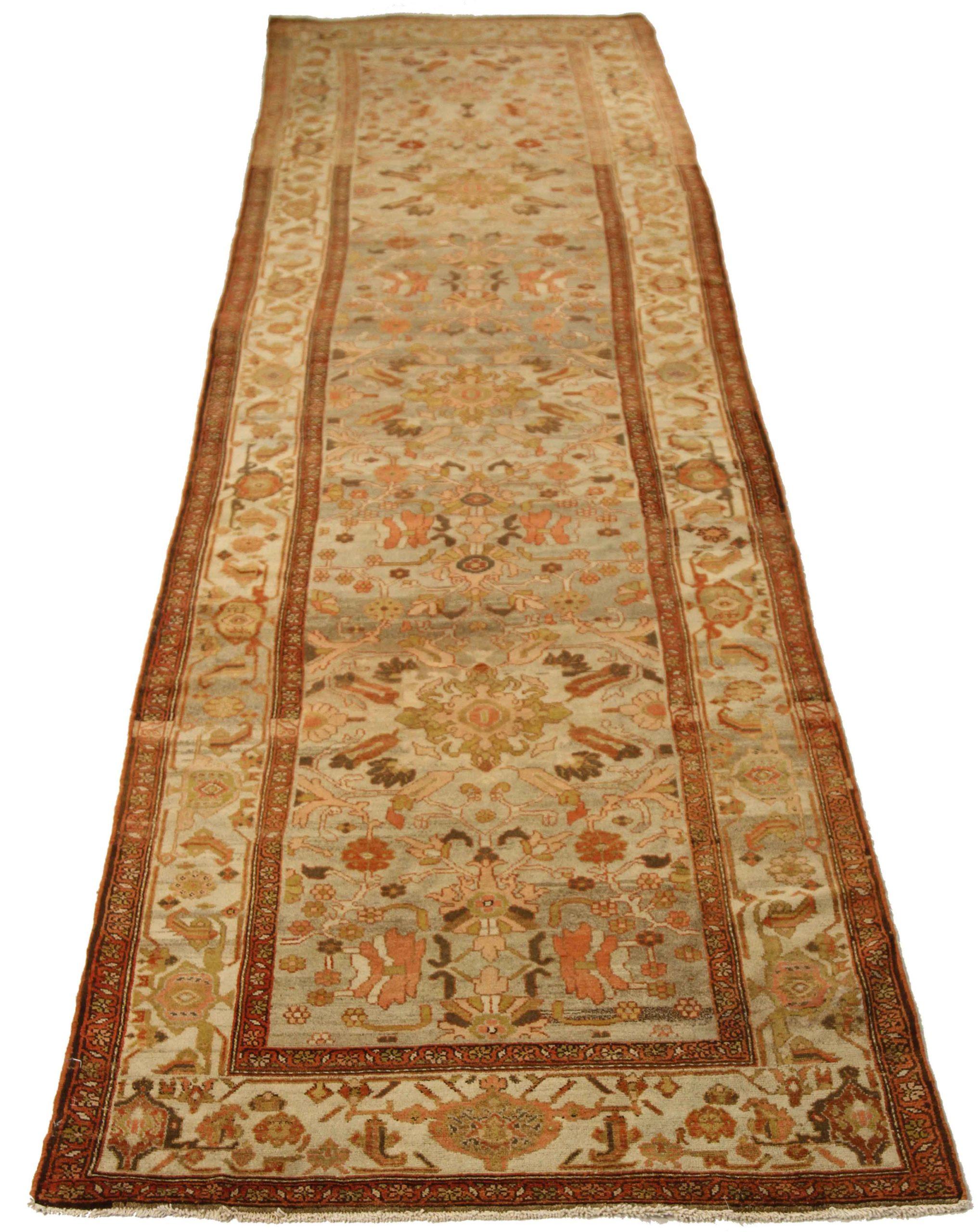 Entdecken Sie die Eleganz des persischen Teppichs Bijar mit seinen Läufern. Dieses exklusive Design, das mit viel Liebe zum Detail entworfen wurde, ist perfekt, um Ihren Raum zu verschönern.