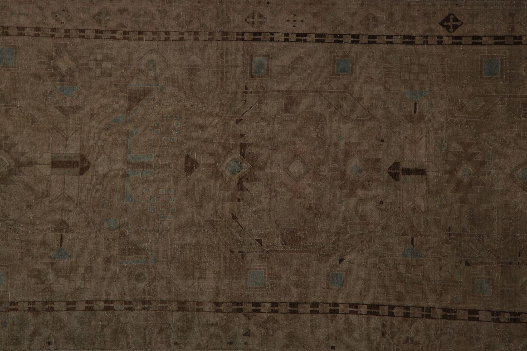 Persian Bijar Runner Rug - Wool Brown Taupe Design - 97845 In Excellent Condition For Sale In Dallas, TX