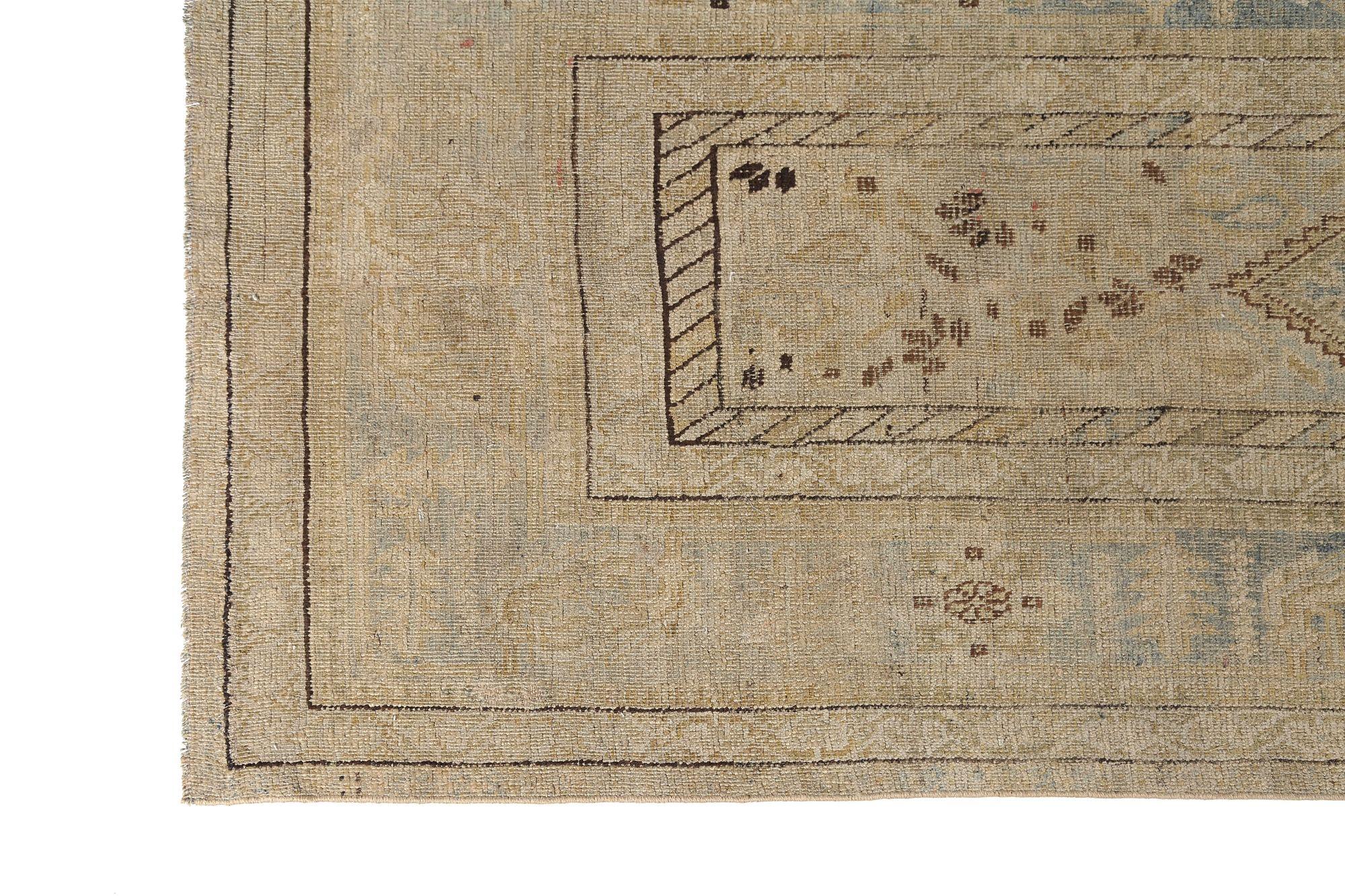 Scopri l'eleganza del tappeto persiano Bijar, caratterizzato da Runner Rug di CIRCA 1910. Progettato con Lana e Marrone-Taupe, questo design esclusivo è perfetto per valorizzare il tuo spazio.