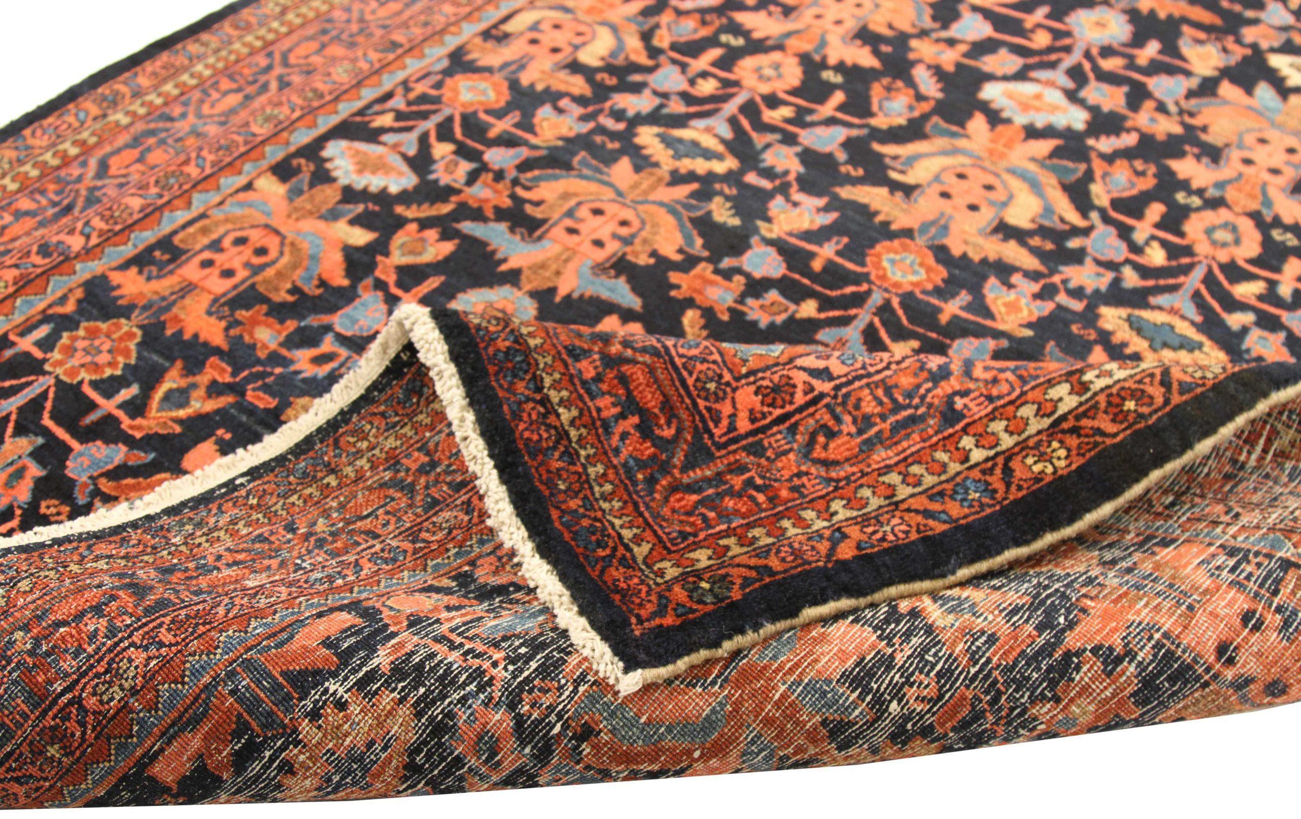 Persian Bijar Small Rug - Wool Blue Navy Blue Red 72388 In Excellent Condition For Sale In Dallas, TX
