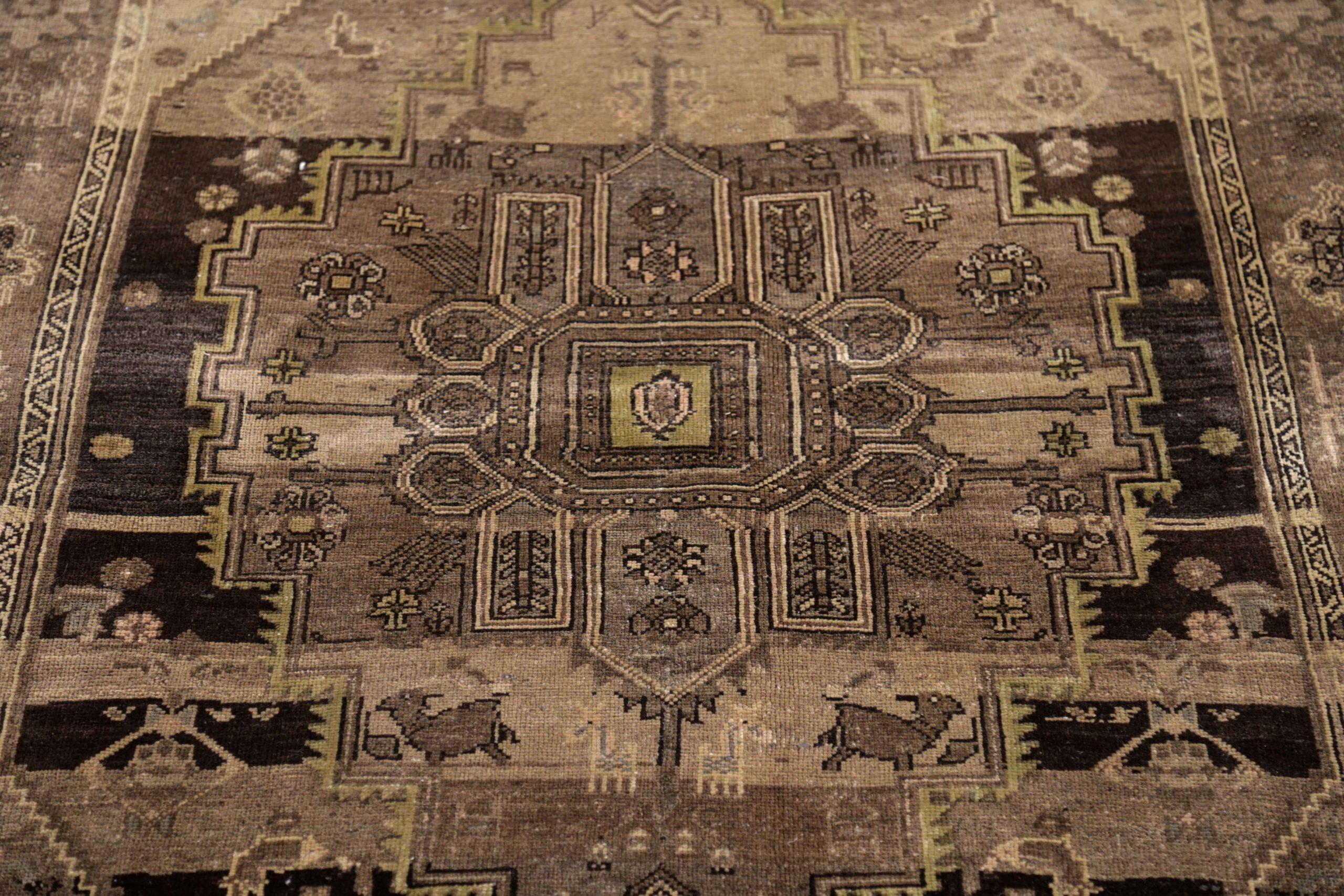Persian Bijar Small Rug - Wool Brown Ivory Design - 91585 In Excellent Condition For Sale In Dallas, TX