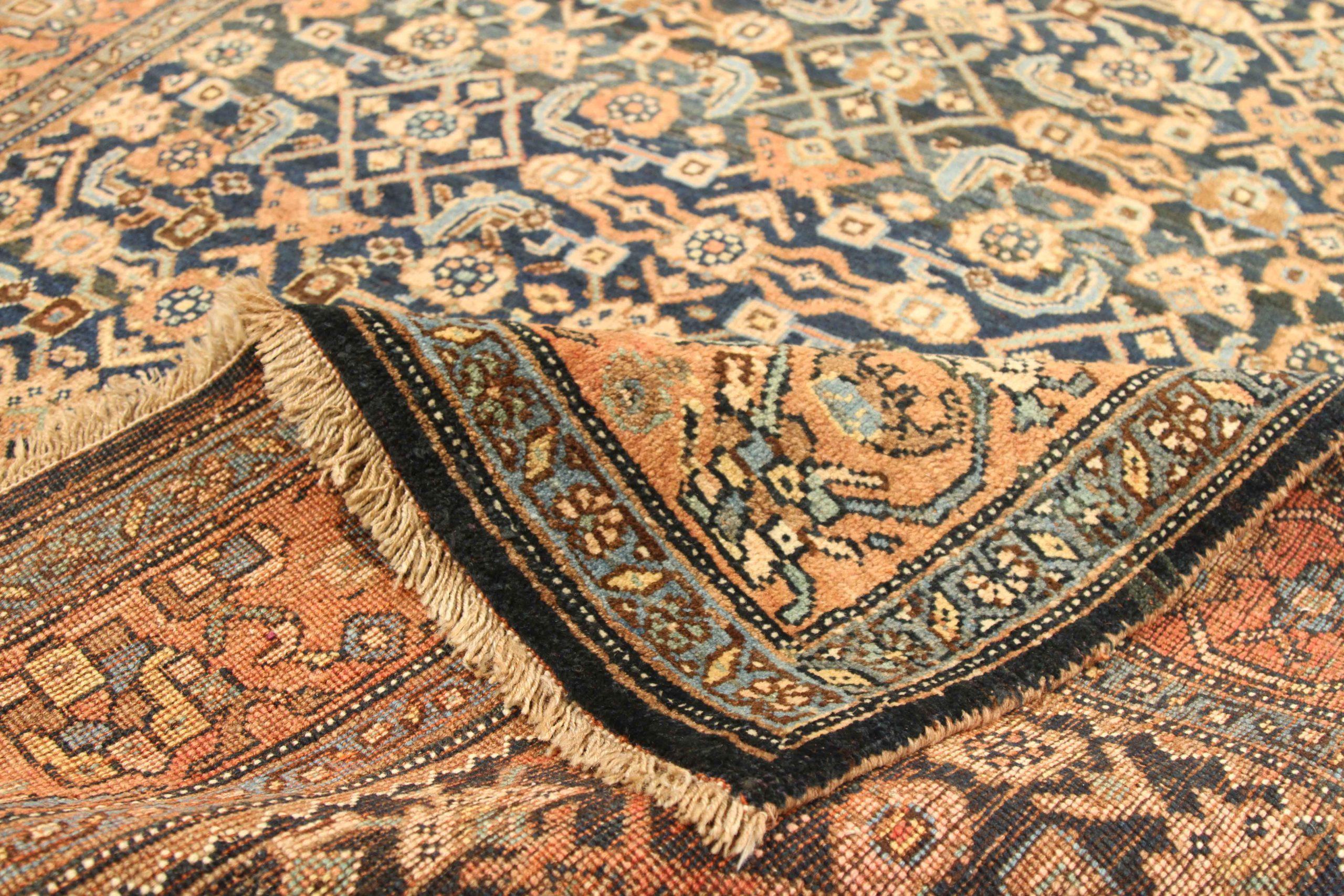 Persischer Bijar Kleiner Teppich Circa 1910 - Wolle Elfenbein Marineblau Blau Rosa 71193 (Asiatisch) im Angebot