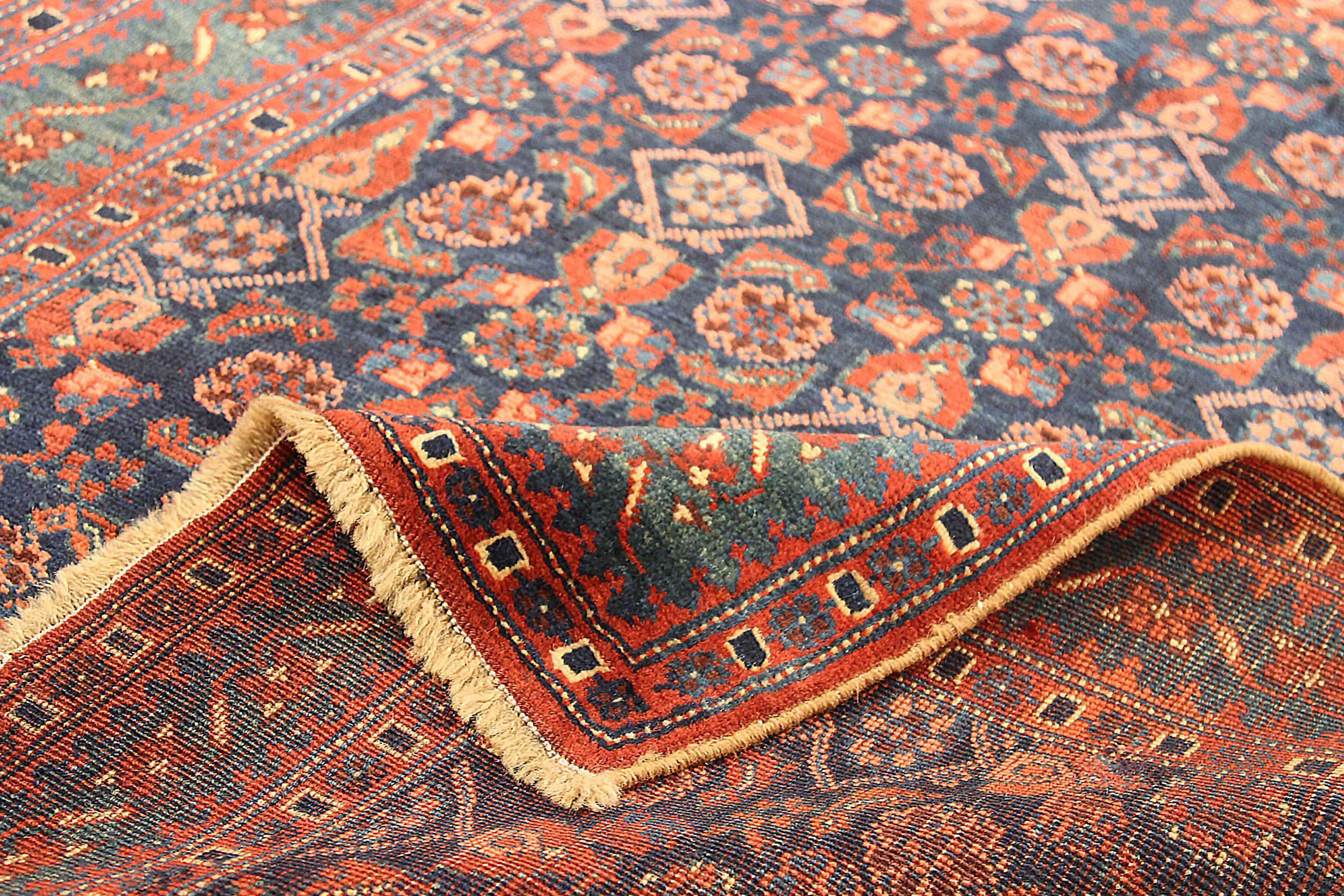 Persischer Bijar Kleiner Teppich CIRCA 1910 - Wolle Marineblau Rot Gelb 71163 im Zustand „Hervorragend“ im Angebot in Dallas, TX
