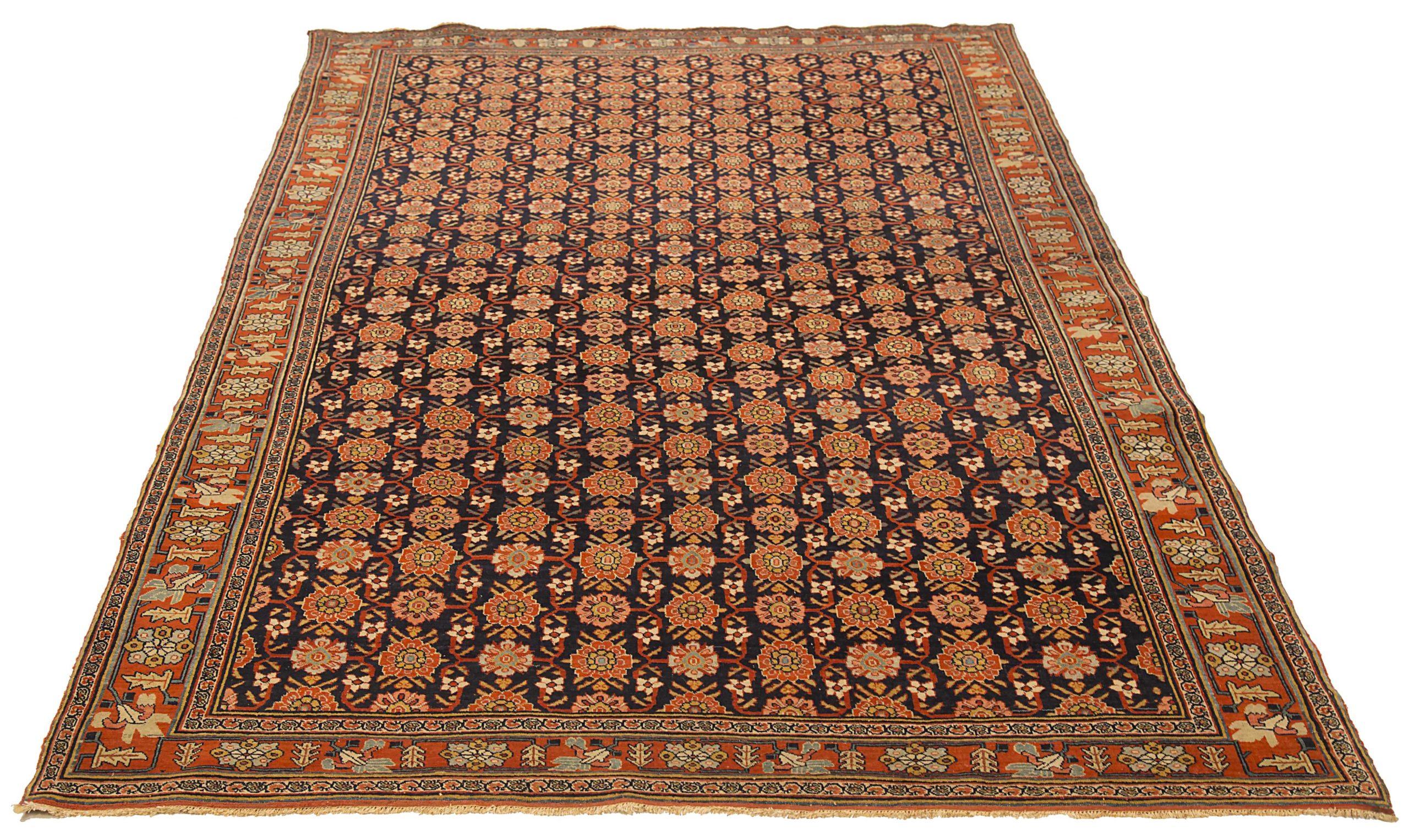 Entdecken Sie die Eleganz des persischen Bijar mit dem kleinen Teppich von ca. 1940. Dieses exklusive Design aus Wolle und ElfenbeinMarineblauRot ist perfekt, um Ihren Raum zu verschönern.