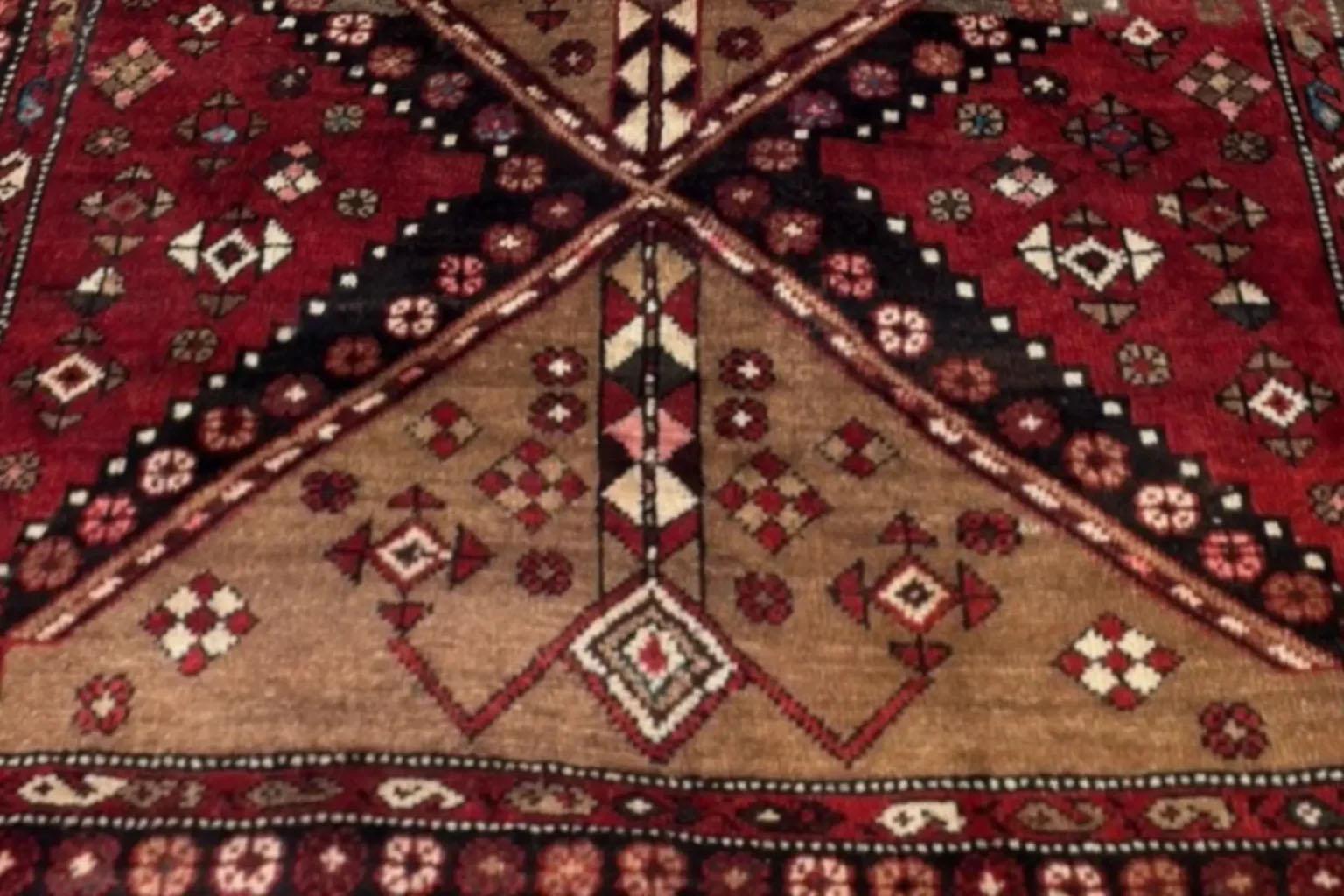 Hand-Knotted Persian Bijar Small Rug - Wool Brown Red Design - 96667 For Sale