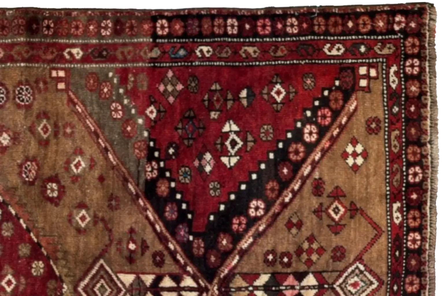 Persian Bijar Small Rug - Wool Brown Red Design - 96667 In Excellent Condition For Sale In Dallas, TX