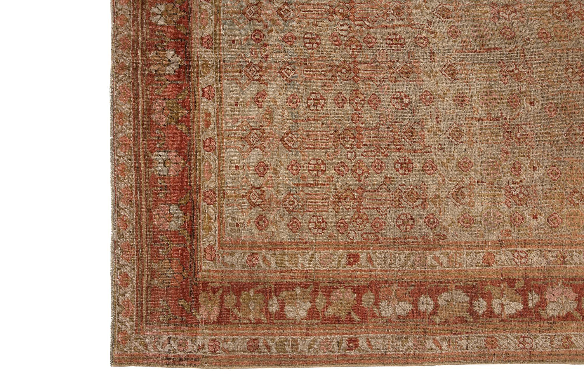 Entdecken Sie die Eleganz des persischen Bijar mit dem kleinen Teppich von ca. 1910. Dieses exklusive Design aus Wolle und Elfenbeinrot ist perfekt, um Ihren Raum zu verschönern.