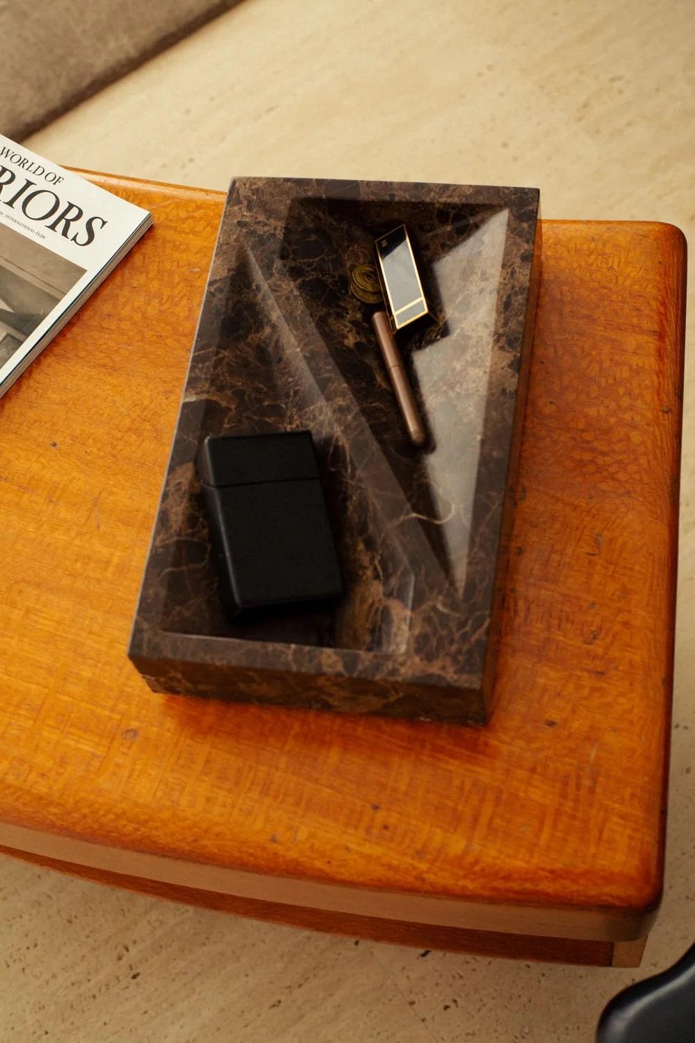 Contemporary Retangular Deep Brown Marble Block Tray by Henry Wilson In New Condition For Sale In Geneve, CH
