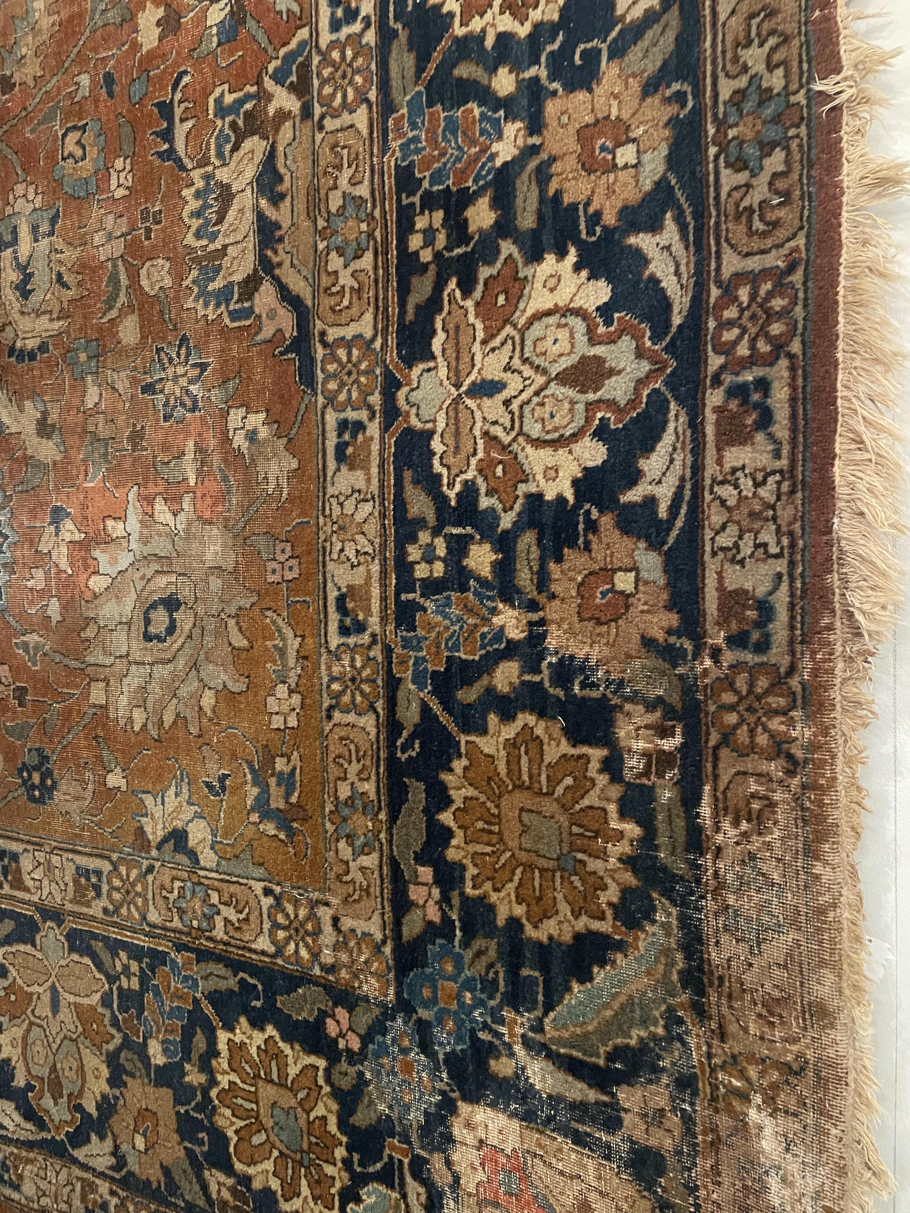 Persian Carpet In Good Condition For Sale In New York, NY