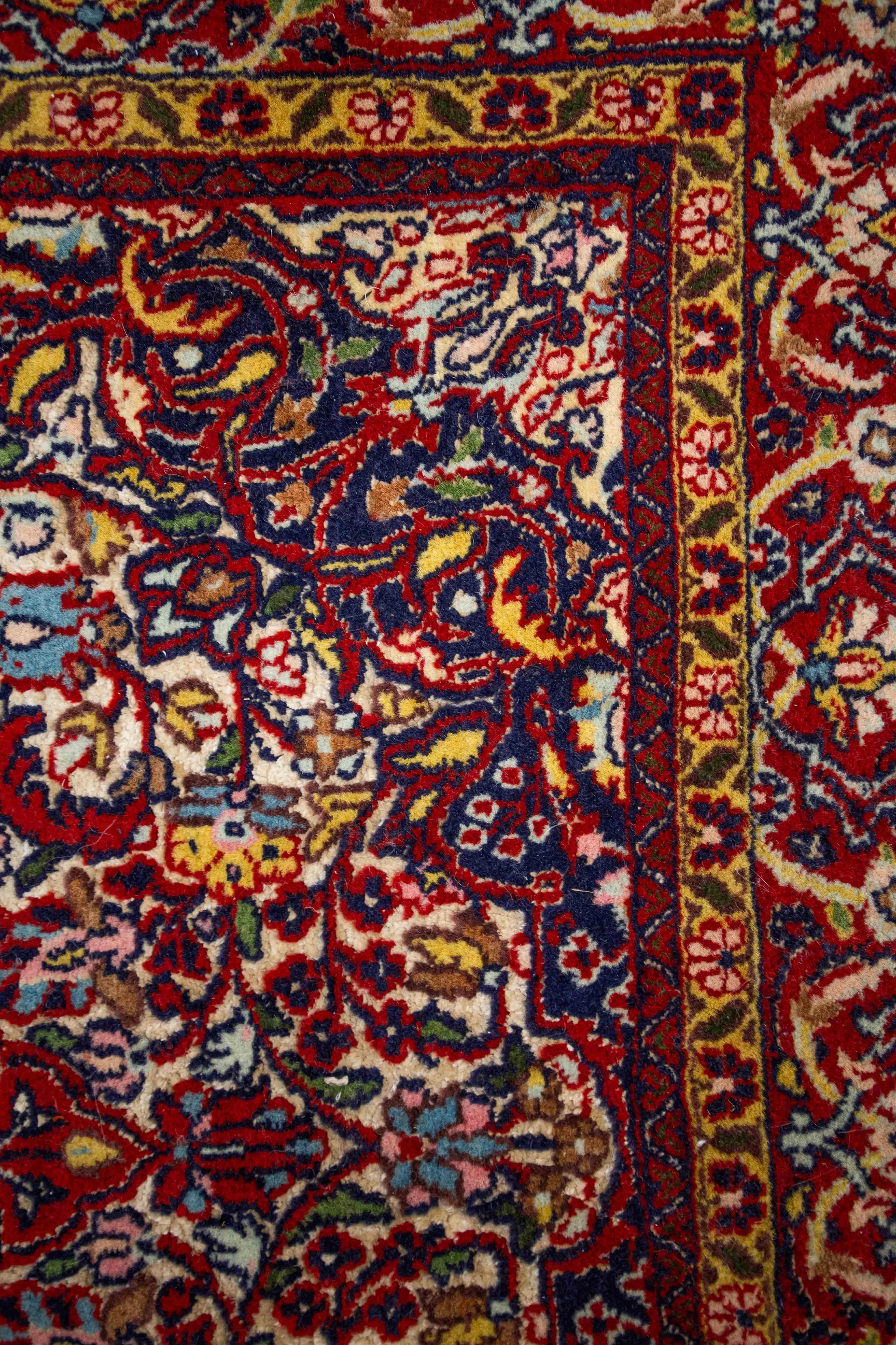 Wool Persian carpet Ghoum silk with wool 173 X 95 cm For Sale
