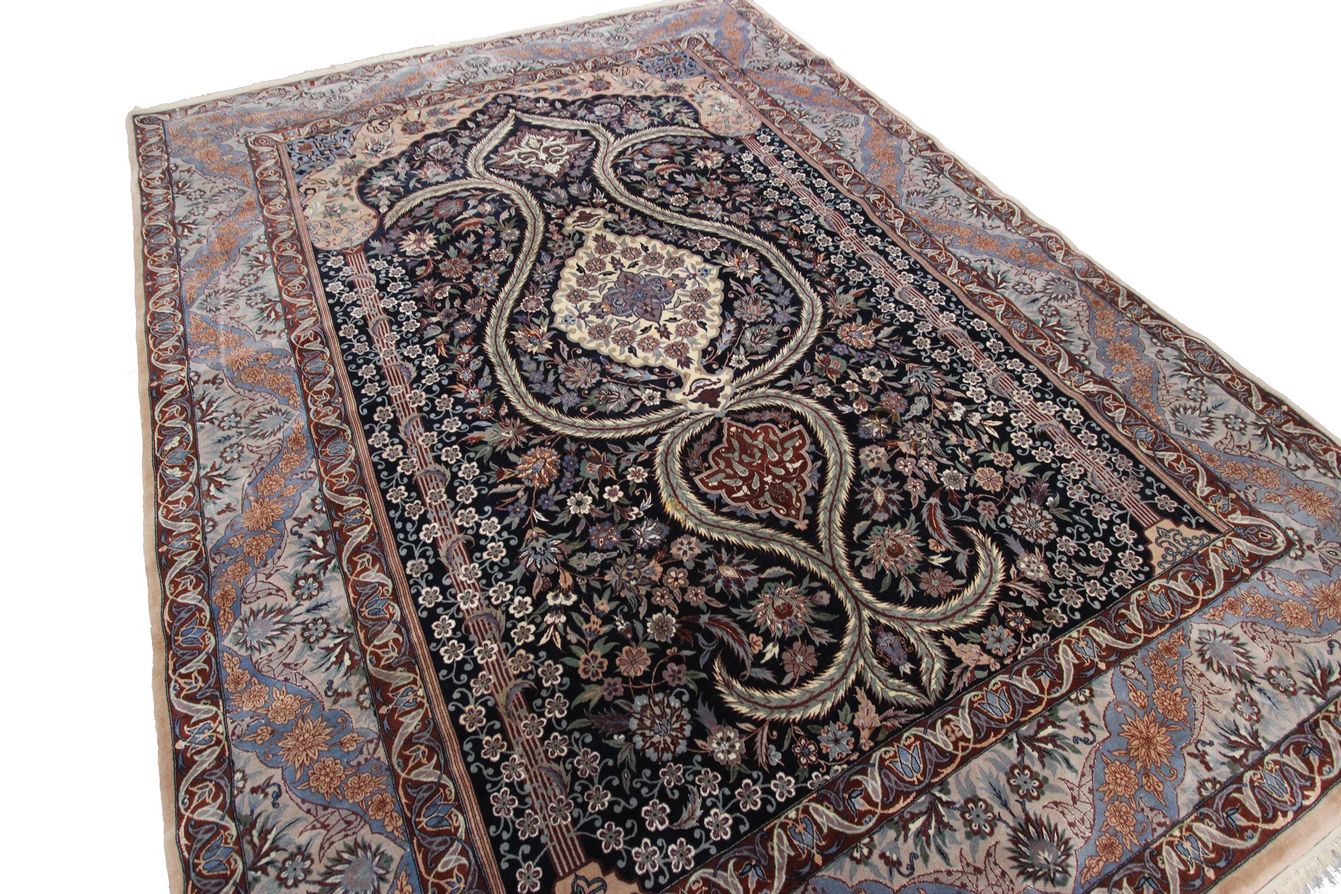 Persian Esfahan Rug Wool & Silk Persian Rug Silk Foundation Black Handmade For Sale 3