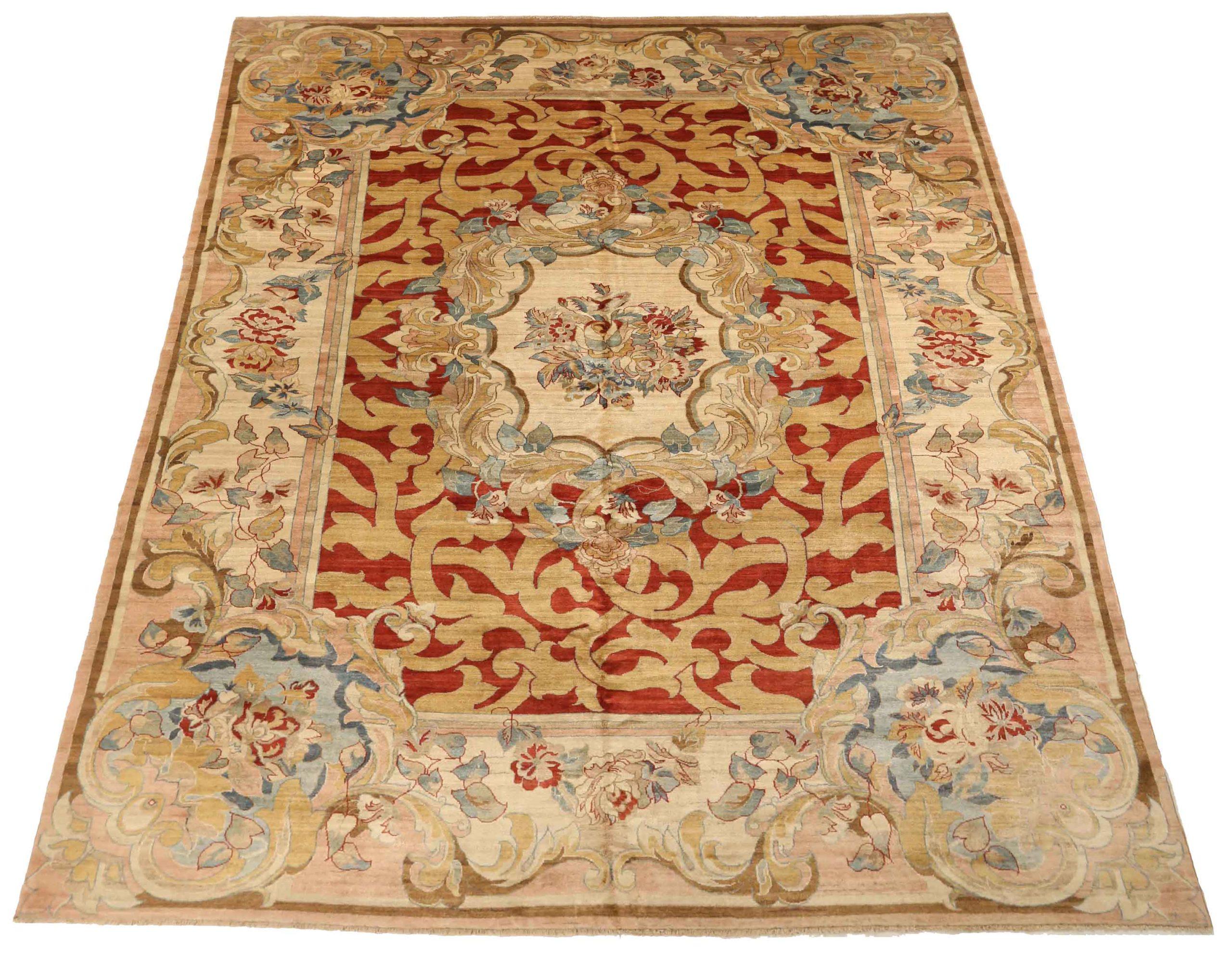 Descubre la elegancia de las Alfombras Persas Europian de Circa 1940. Diseñado con Lana y AzulMarfilRojoAmarillo, este diseño exclusivo es perfecto para realzar tu espacio.