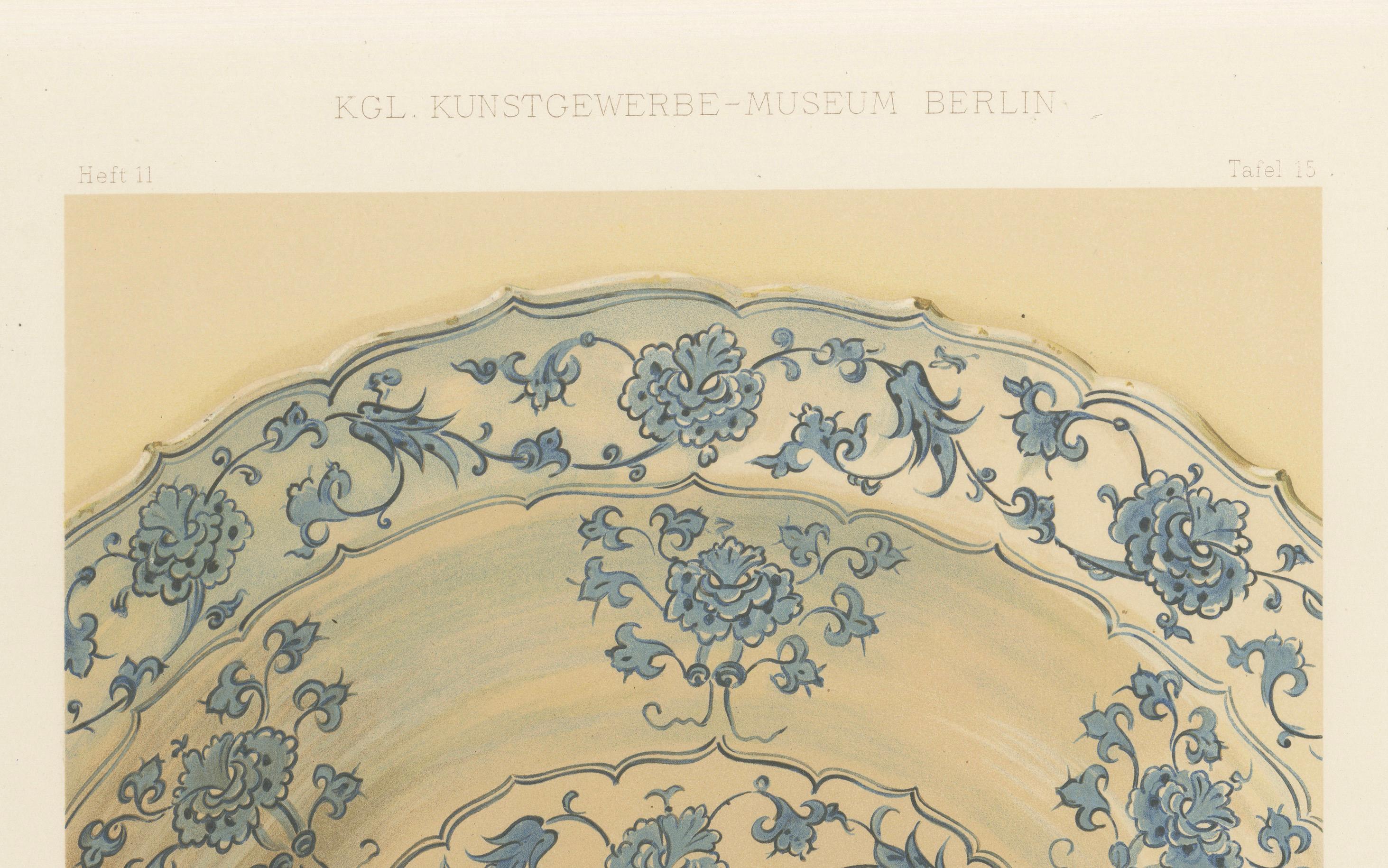 German Persian Faience Dish with Blue Floral Ornamentation – J.Lessing, Berlin 1890 For Sale
