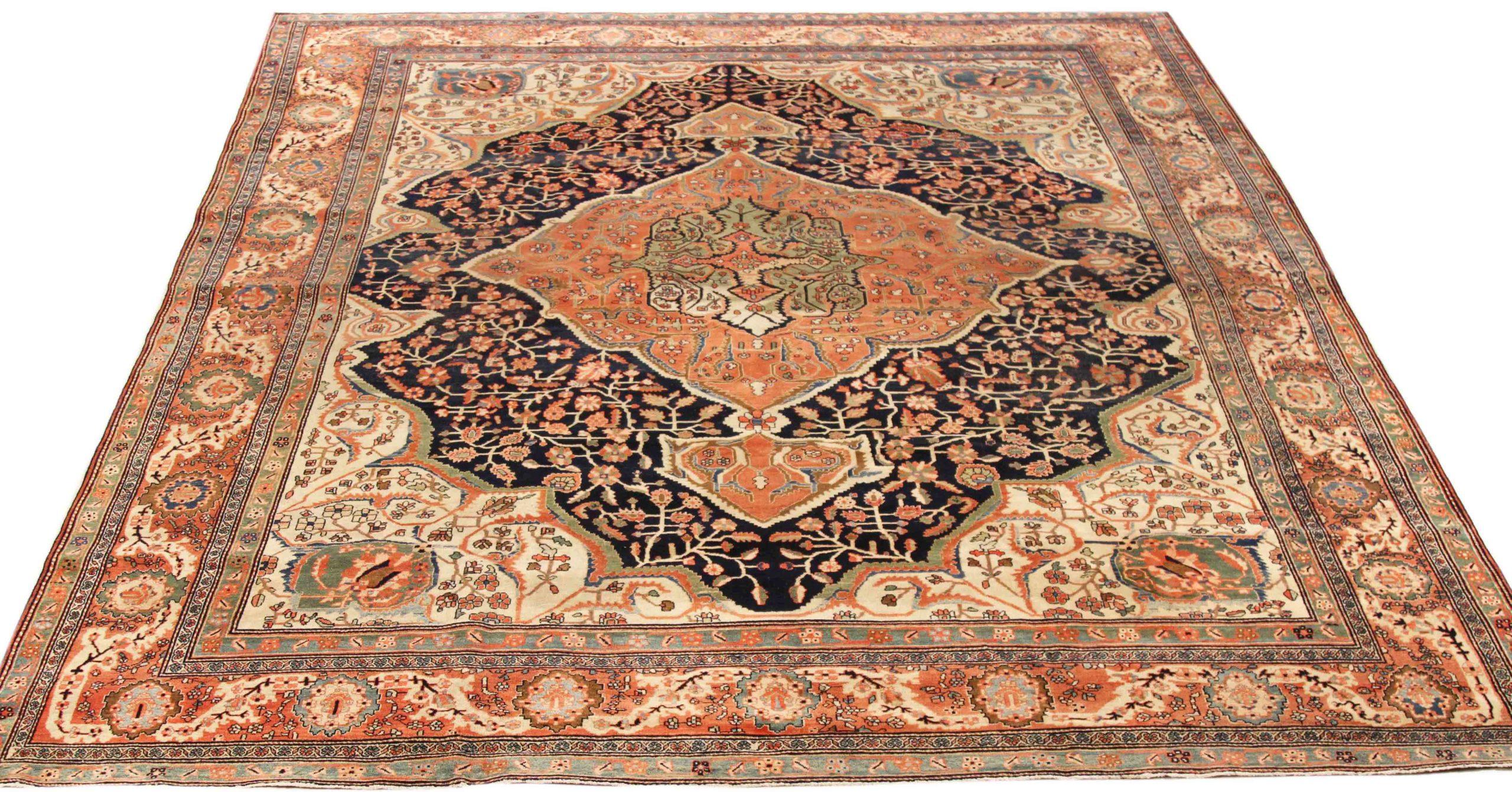 Descubre la elegancia de las alfombras persas Farahan de Circa 1880. Diseñado con Lana y VerdeMarfilAzul MarinoRojo, este diseño exclusivo es perfecto para realzar tu espacio.