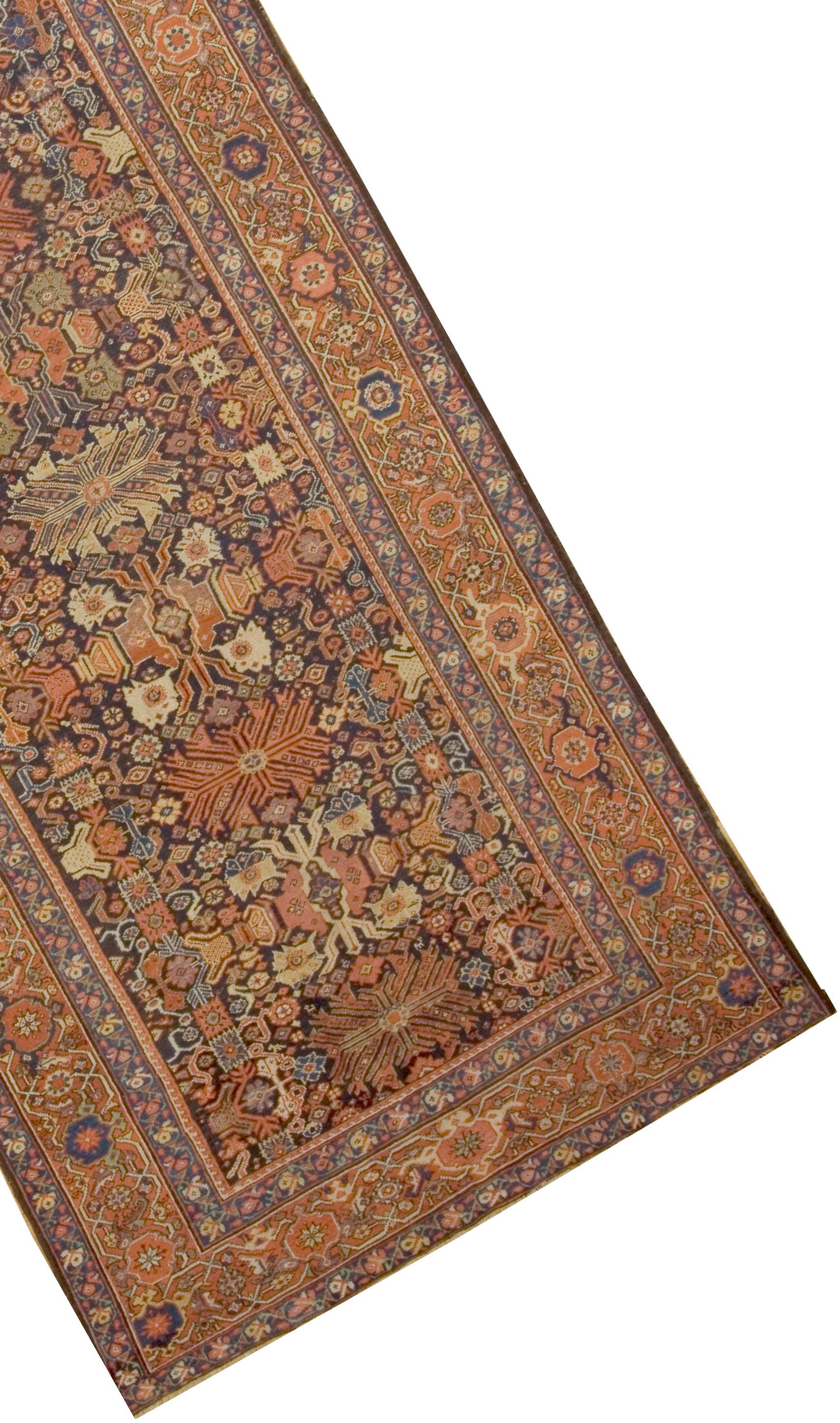 Tissé à la main Tapis persan Feraghan, vers 1880 6' x 12'8 en vente