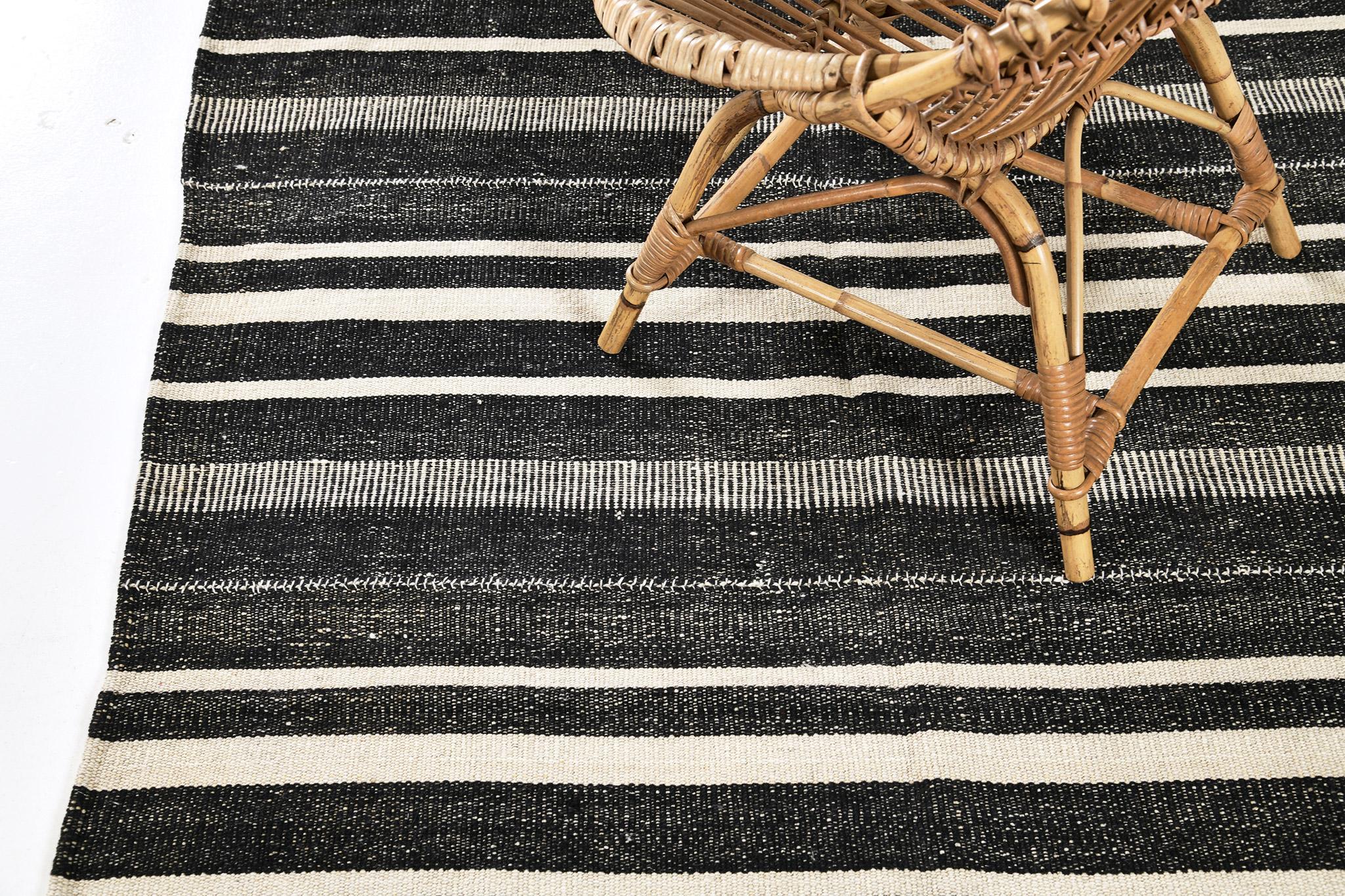 Numéro de tapis
26970
Taille
4' 6