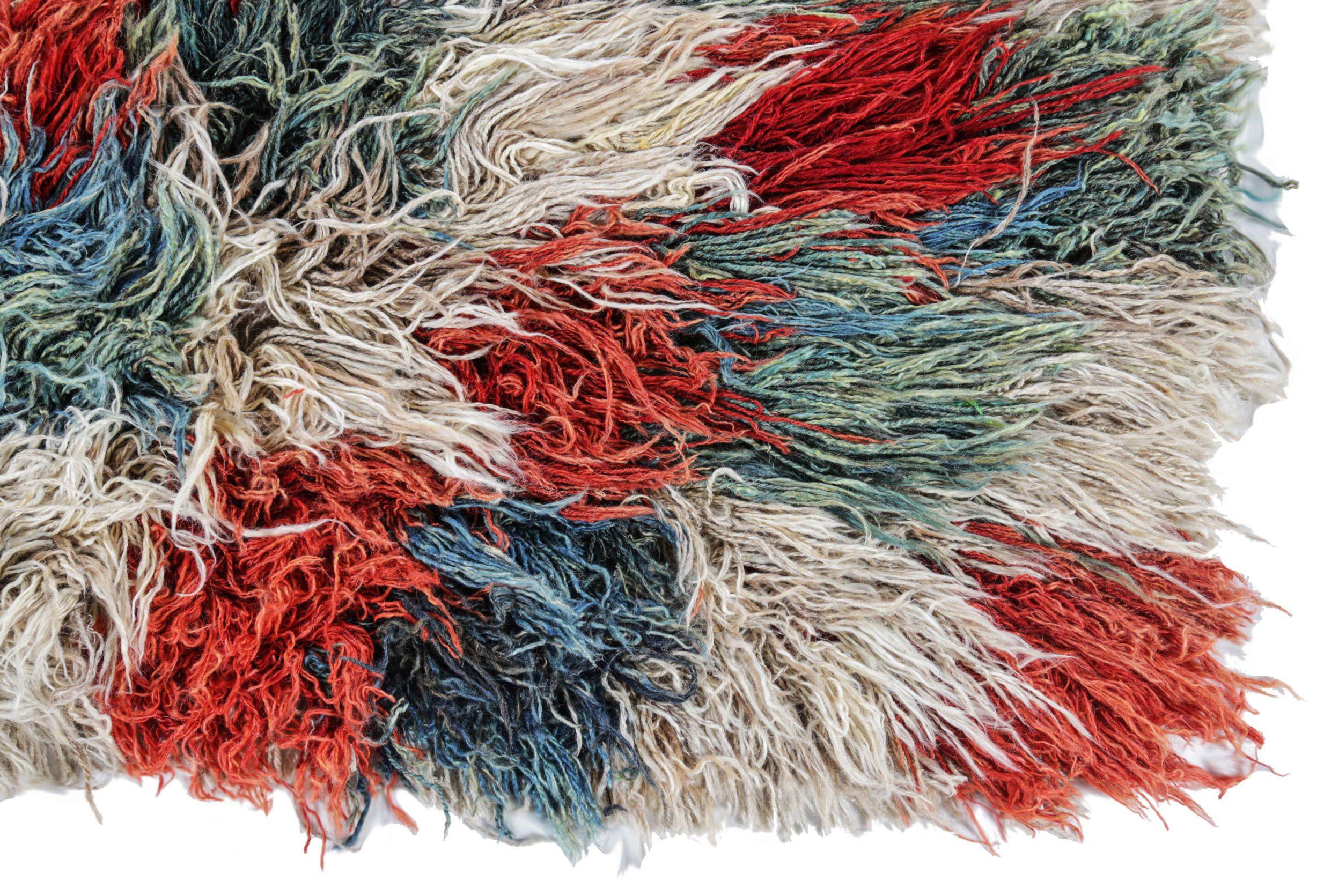 20th Century Persian Gabbeh Area Rugs Circa 1910 - Wool Blue Ivory Red Yellow Design - 91260 For Sale