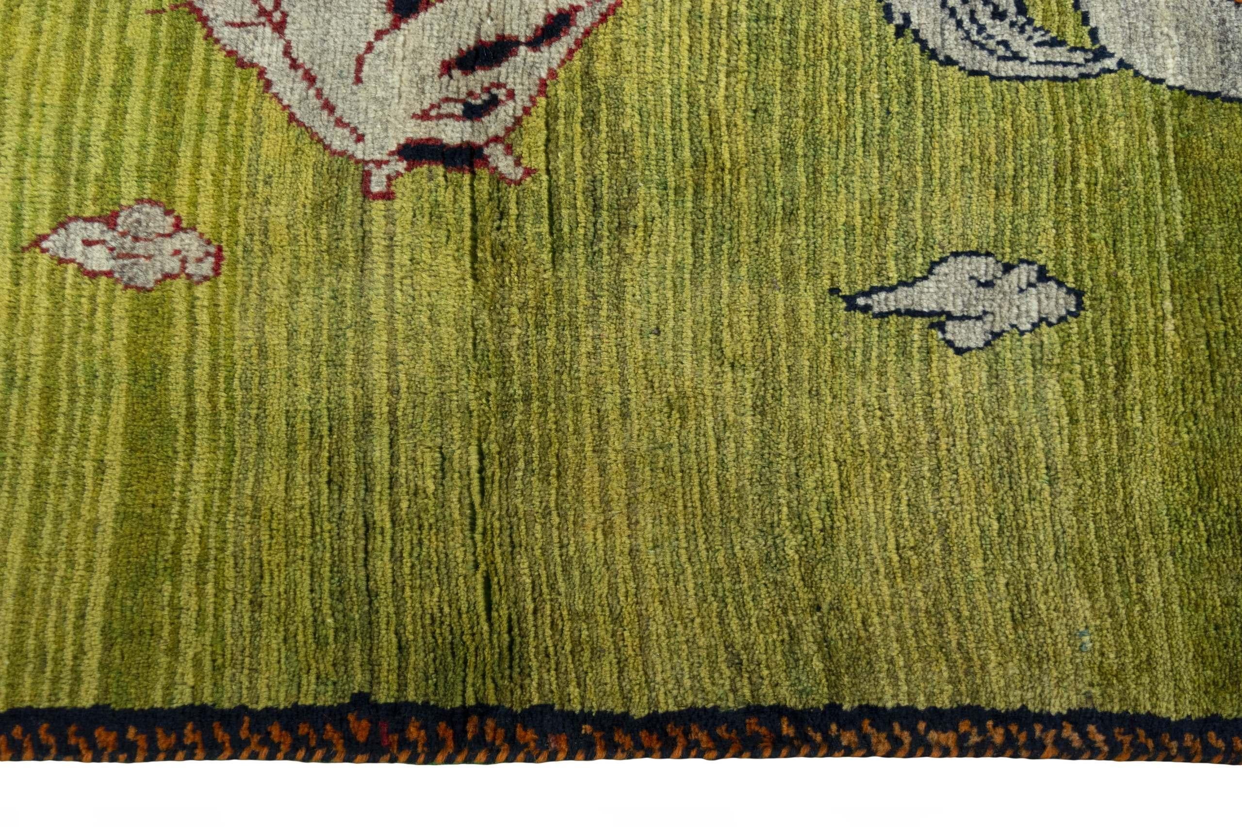 Persischer Gabbeh-Teppich (201cm x 95 cm, Pferdemotiv, grün, neu) (Wolle) im Angebot