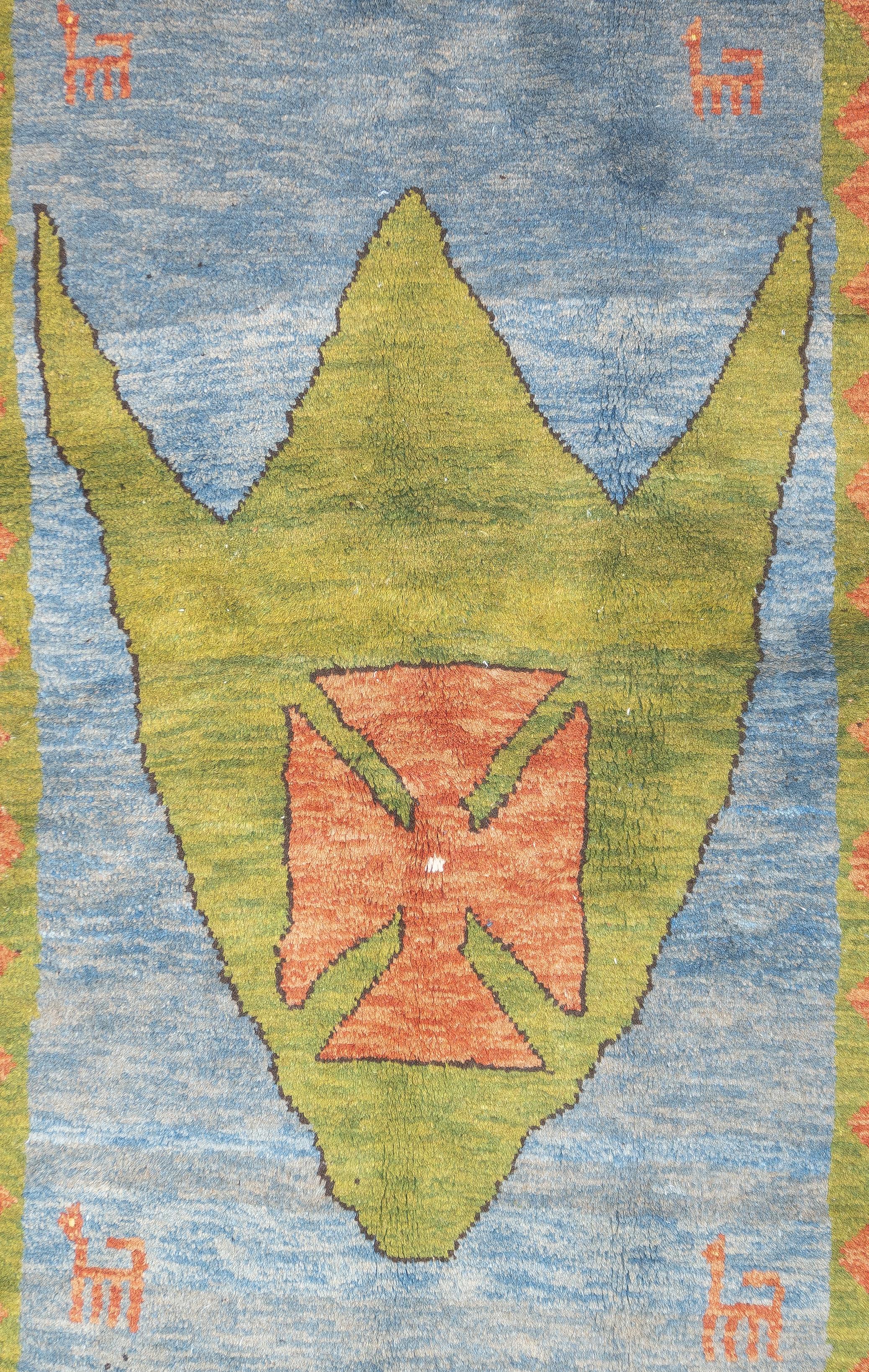 Persischer Gabbeh-Teppich 4'1'' x 6'3'' (21. Jahrhundert und zeitgenössisch) im Angebot