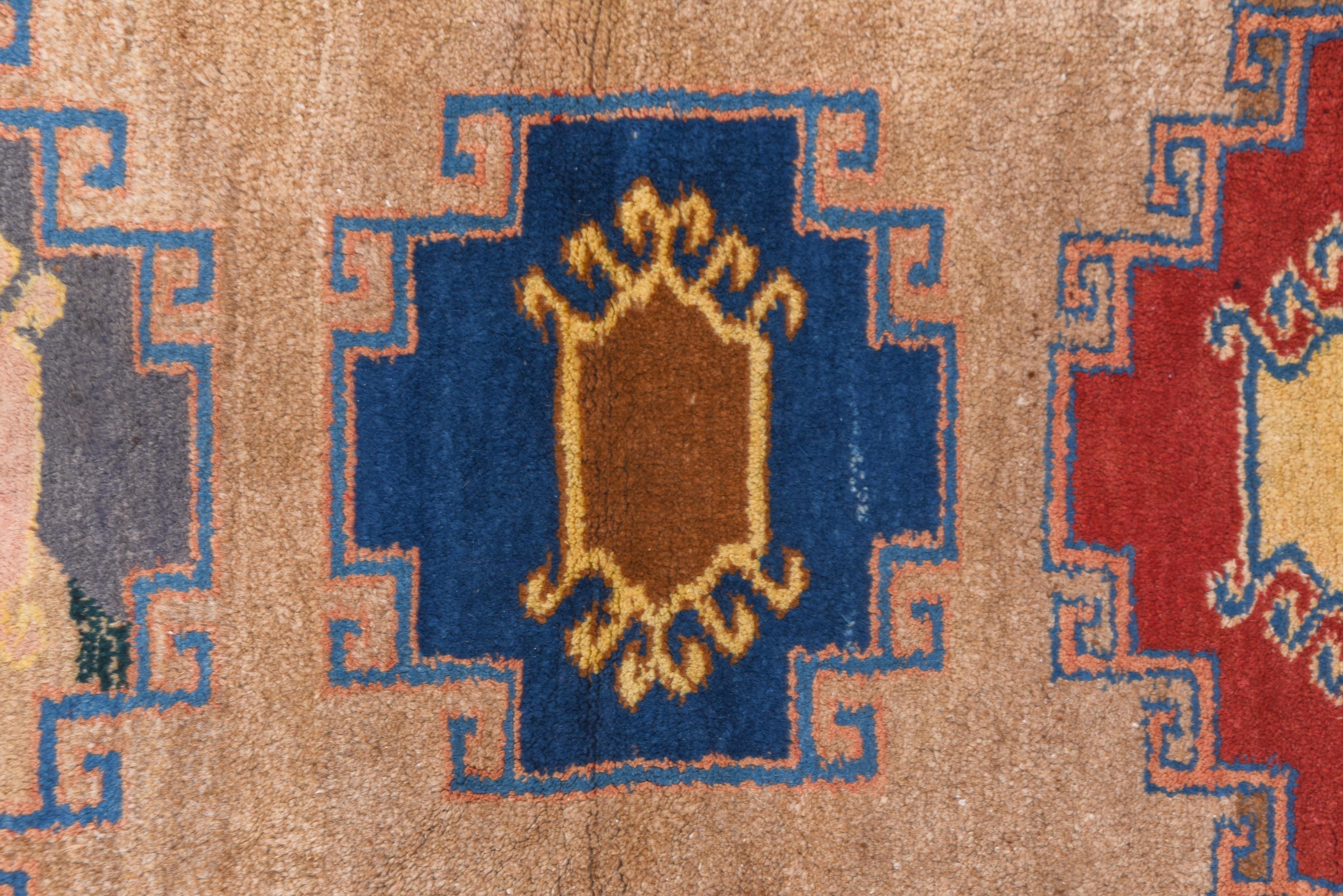 The partially red field abrashes out while presenting five side-hooked Memling guls in royal blue, light blue, reds, straw and teal. Boldly drawn with no intrusive lesser elements.