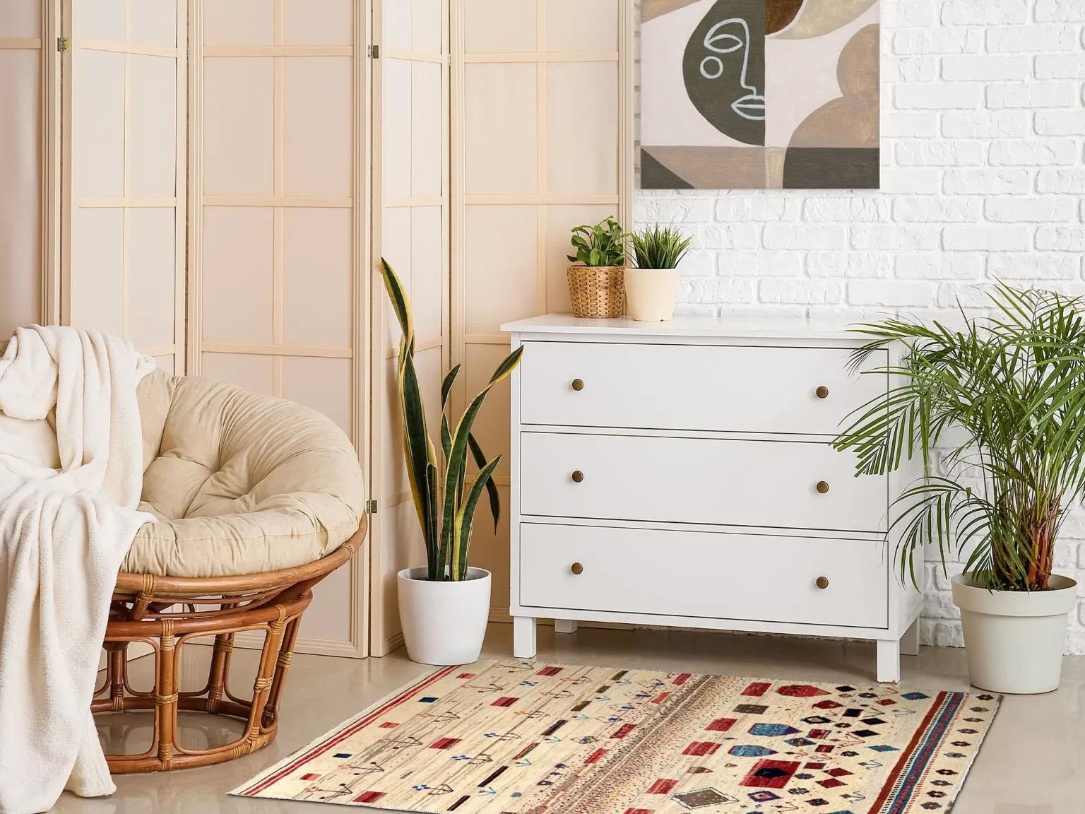 A Persian Gabbeh Small Rug
Discover the modern and abstract beauty of this Persian Gabbeh rug, a unique piece that exemplifies the transitional style. Gabbeh rugs, originating from Iran, are celebrated for their simple, often playful and minimalist