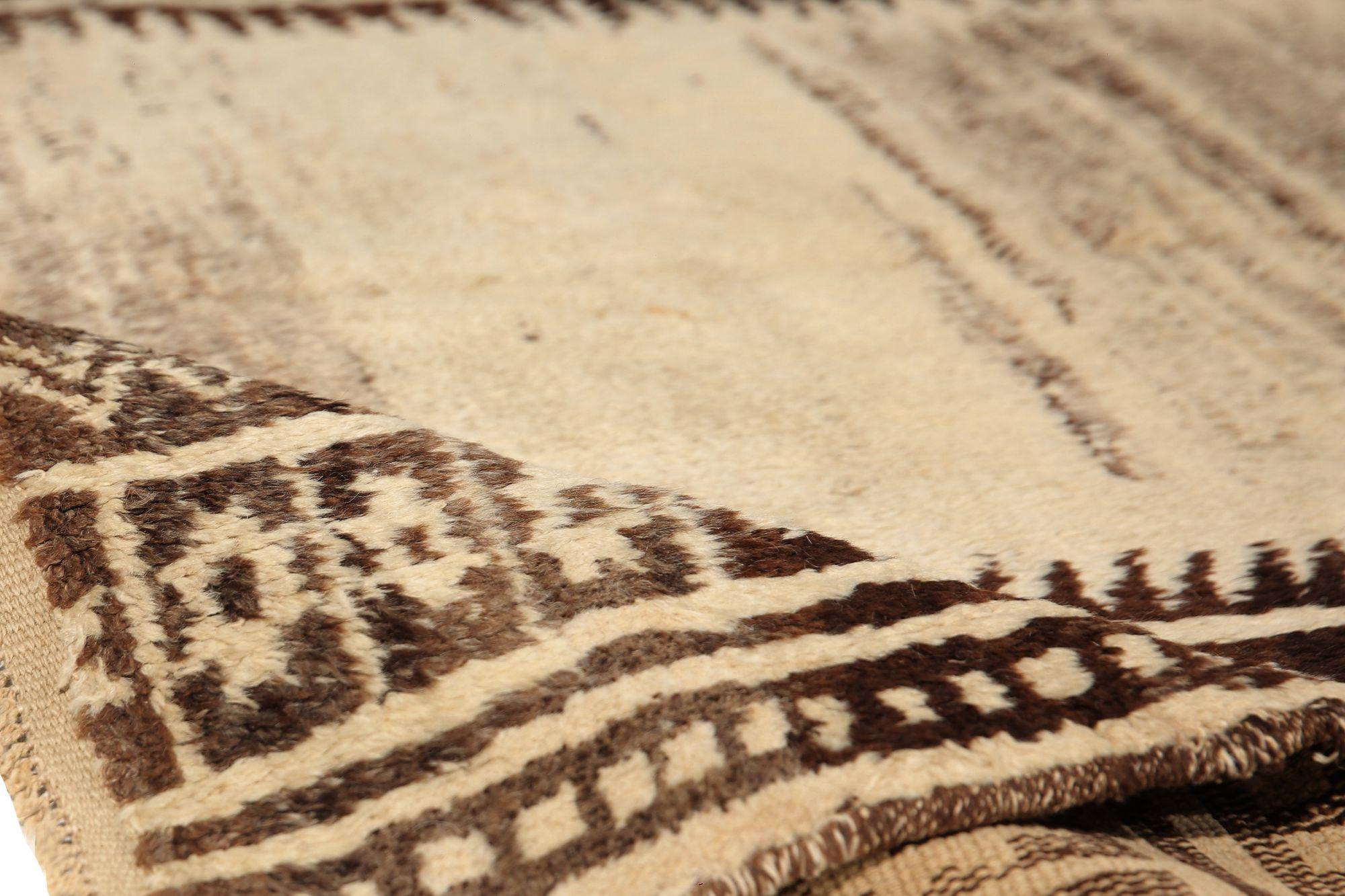 Iracheno Tappeto persiano Gabbeh Small - Lana Marrone Avorio Design - 97693 in vendita