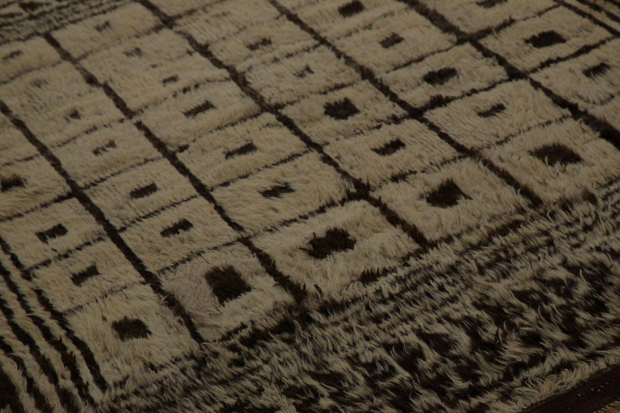 Iracheno Tappeto persiano Gabbeh Small - Lana Marrone Avorio Design - 97825 in vendita