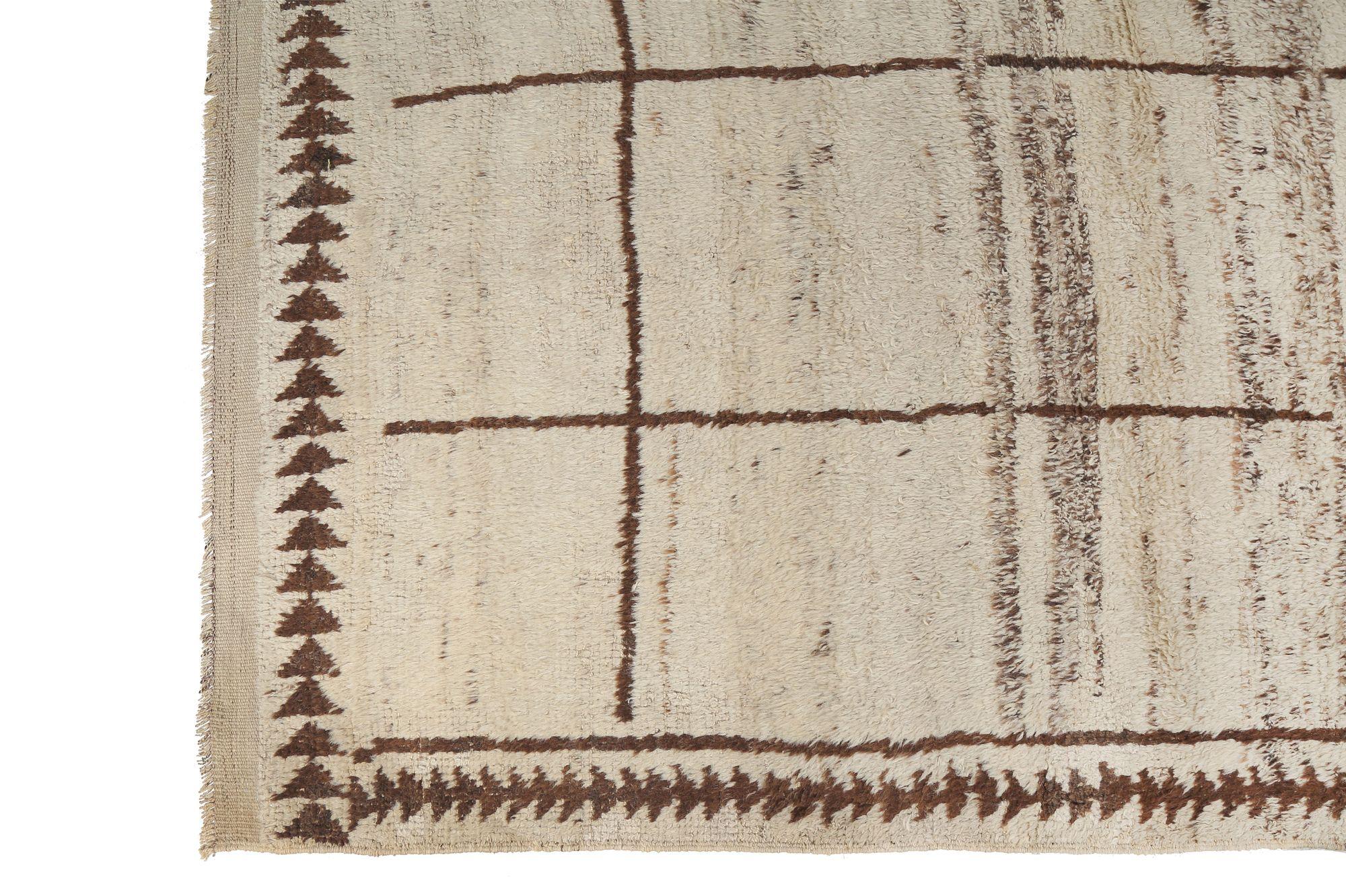 Entdecken Sie die Eleganz des persischen Gabbeh mit dem kleinen Teppich CIRCA 1940. Dieses exklusive Design aus Wolle und Elfenbein ist perfekt, um Ihren Raum zu verschönern.