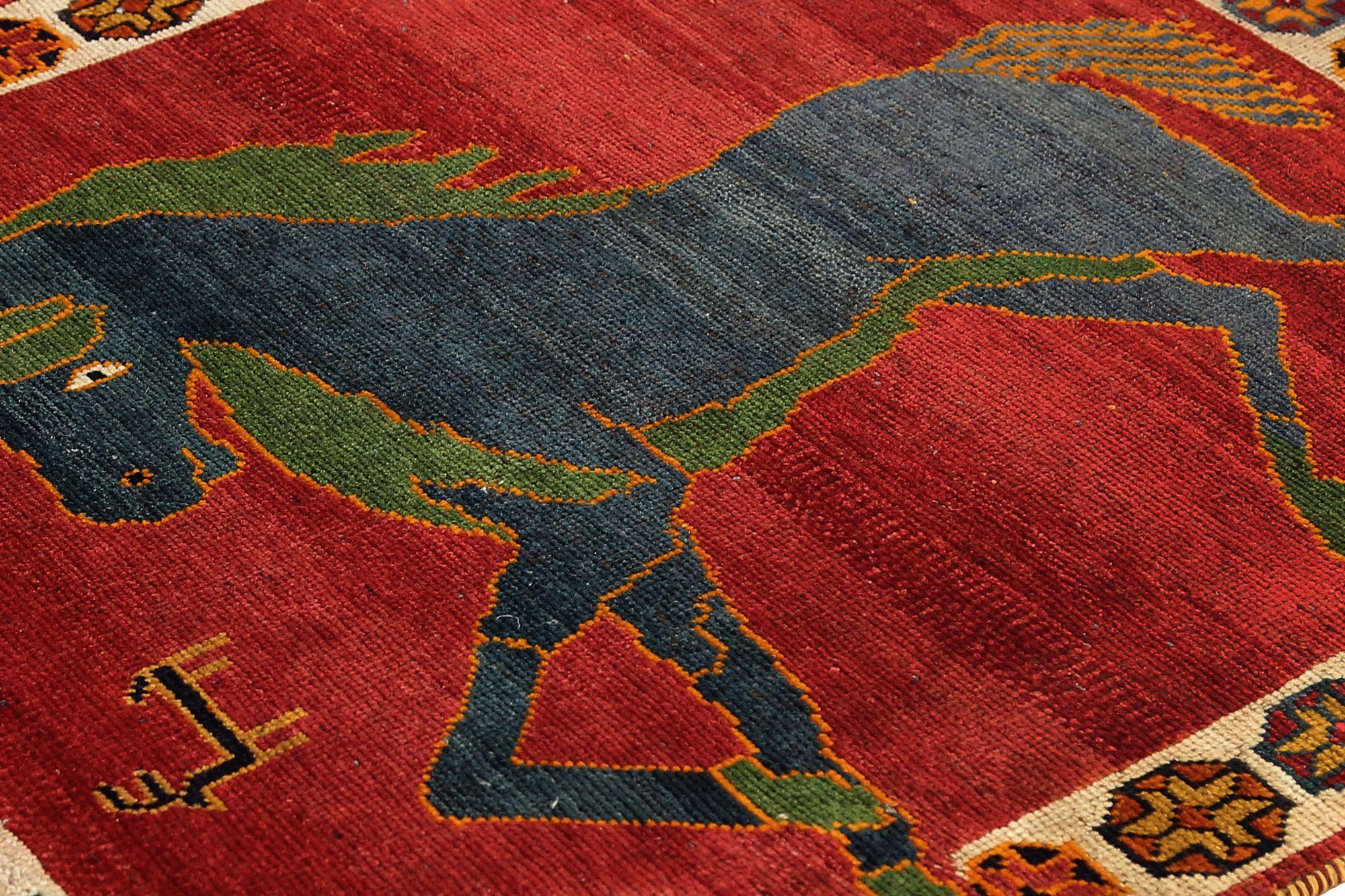 Persian Gabbeh Small Rug - Wool Red Design - 97066 In Excellent Condition For Sale In Dallas, TX