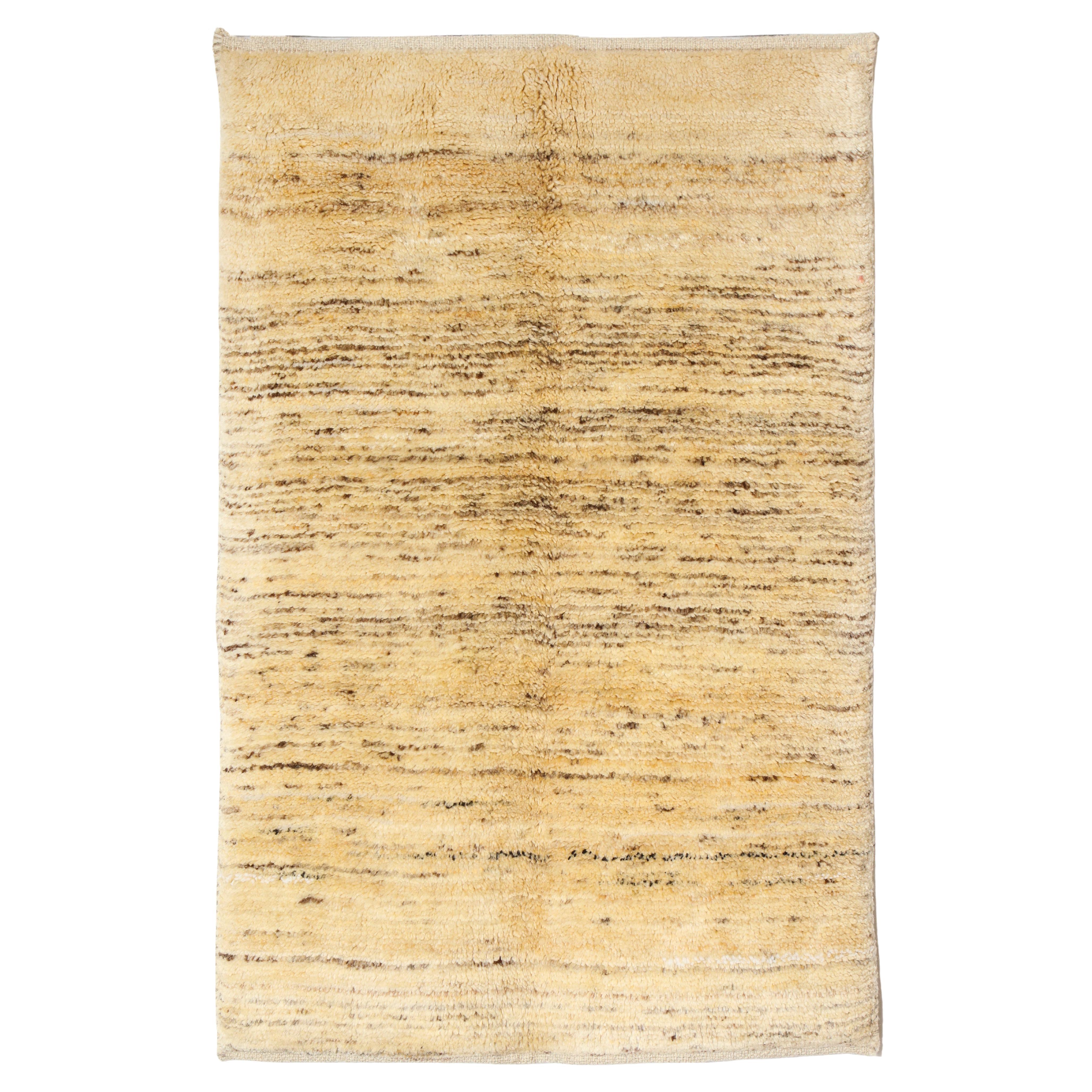Persian Gabbehrez Wool Rug, Neutral Undyed Organic Modern Design, 2
5" x 2
9" in vendita