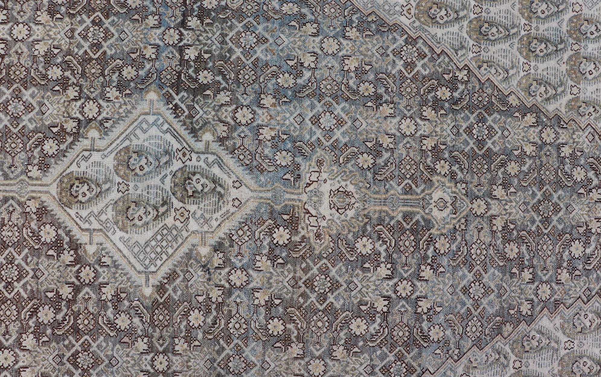 Persischer antiker Malayer-Teppich mit Medaillon-Design und Paisley- und Herati-Muster im Angebot 4