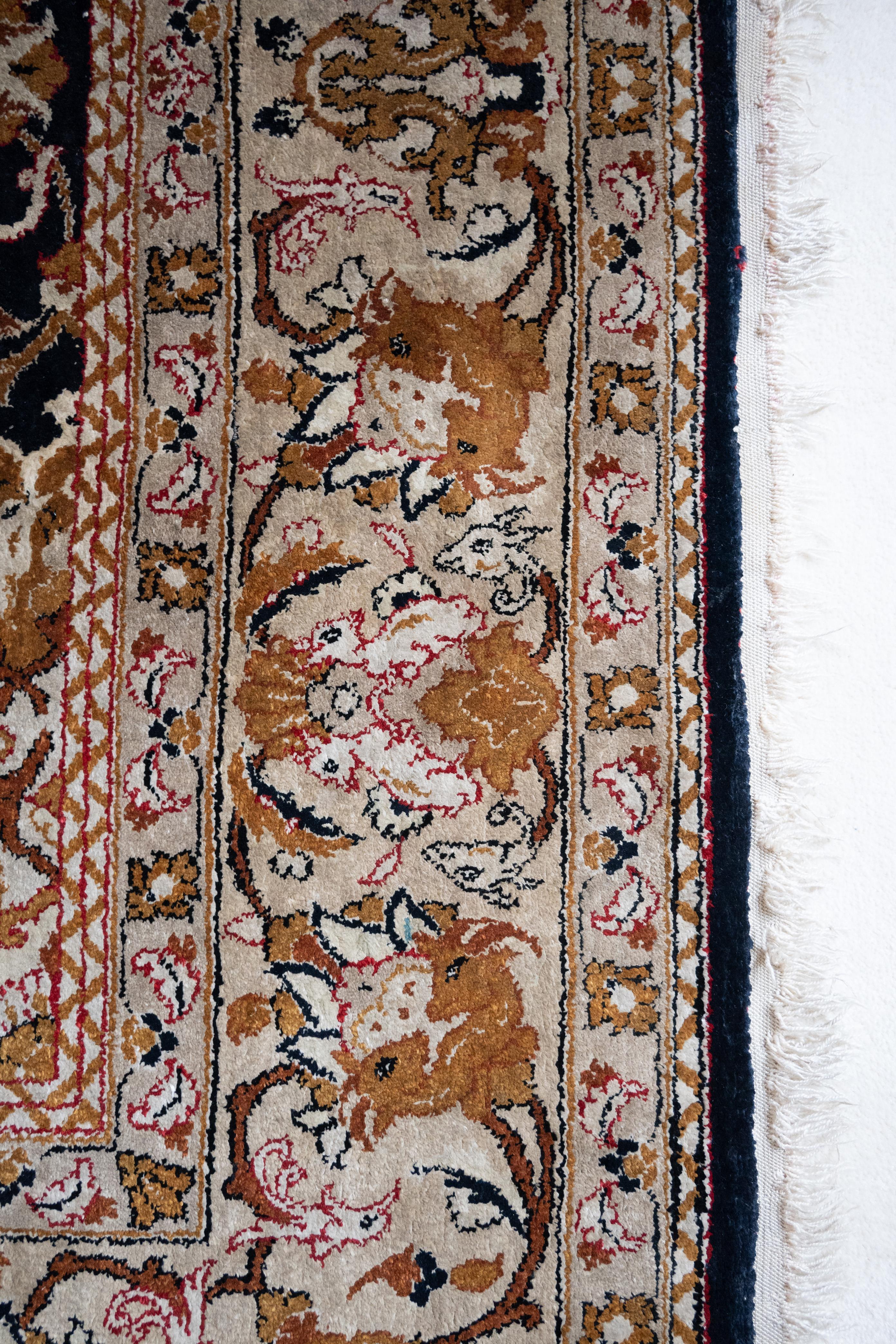 Persian Ghom Silk Rug 165 x 106cm Black, Gold C.1960 For Sale 1