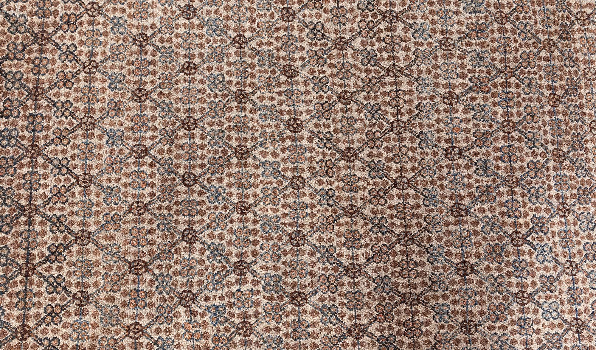 Persian Hamadan Rug
Size: 12'1