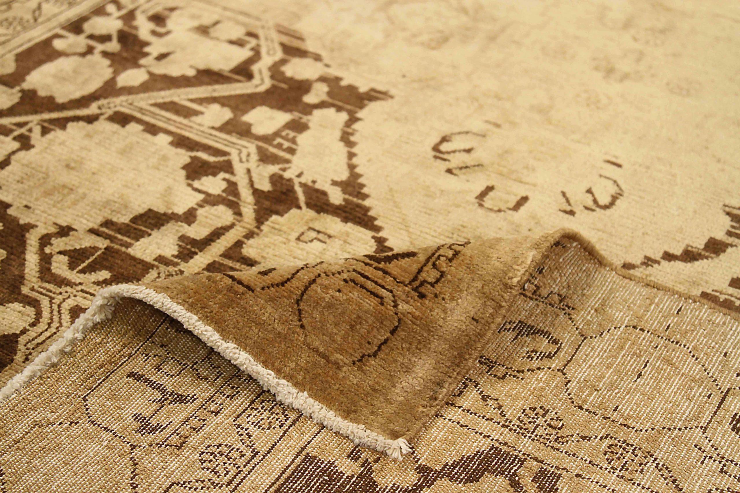 Persian Hamadan Small Rug - Wool Brown Ivory Taupe 73304 In Excellent Condition For Sale In Dallas, TX