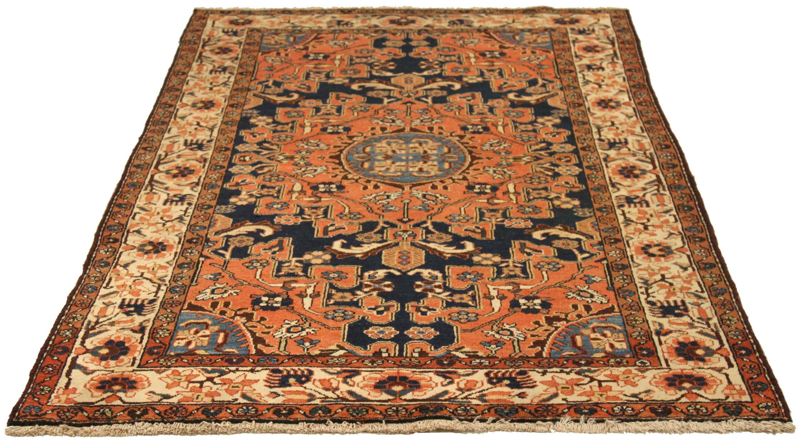 Entdecken Sie die Eleganz des persischen Hamadan mit dem kleinen Teppich von CIRCA 1880. Dieses exklusive Design aus Wolle und ElfenbeinMarineblauRot ist perfekt, um Ihren Raum zu verschönern.